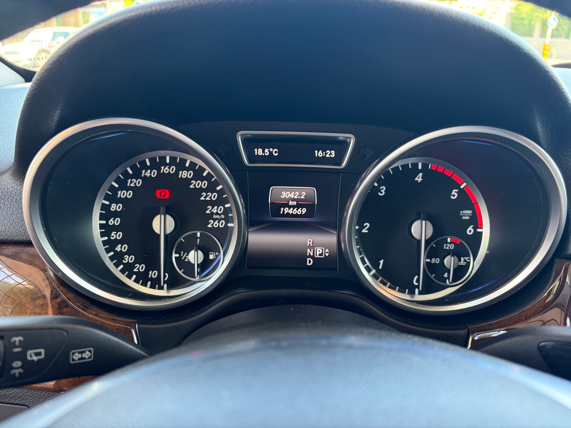 MERCEDES-BENZ ML 250 BlueTEC Executive 4Matic 7G-Tronic-image-6