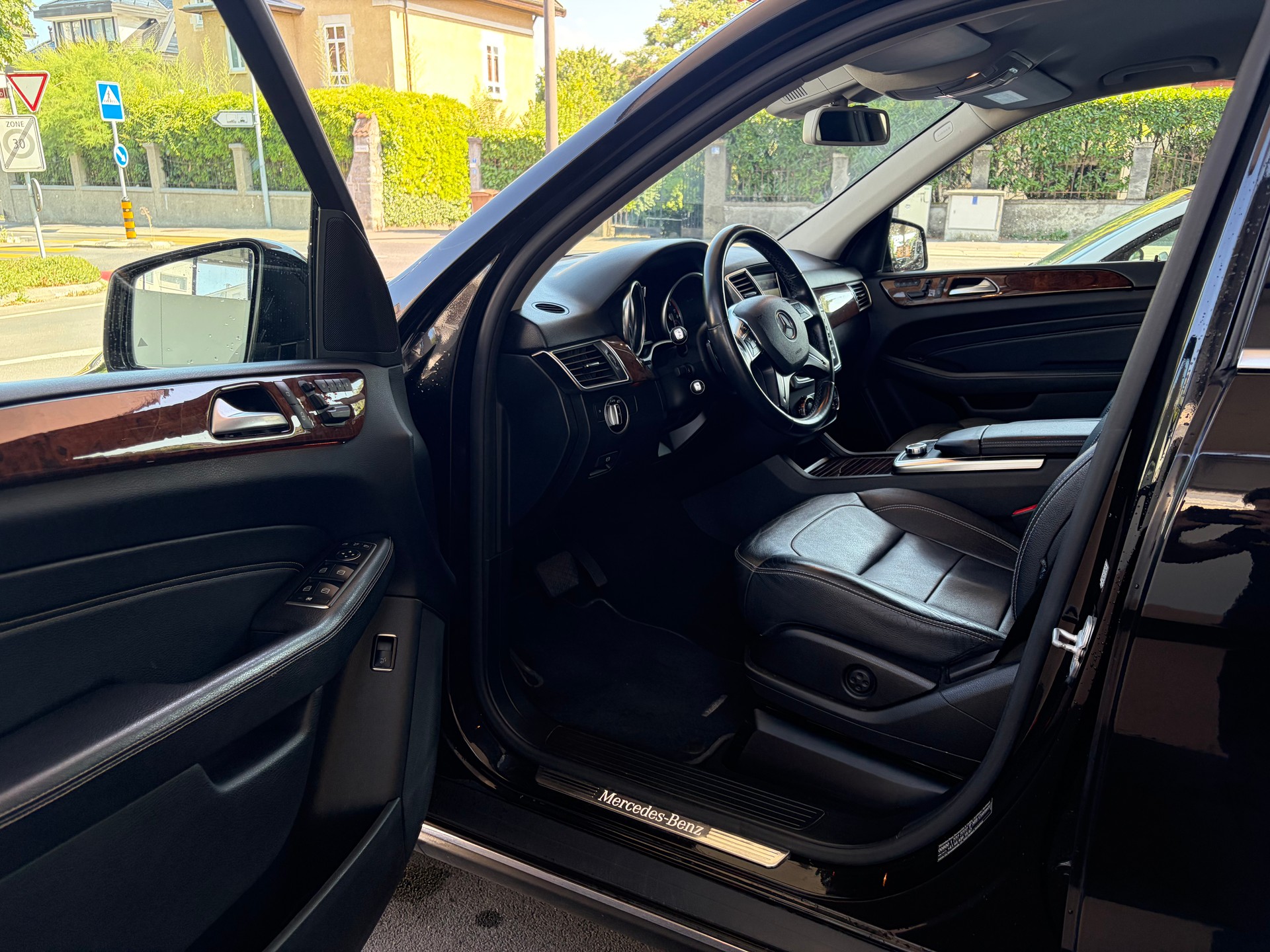 MERCEDES-BENZ ML 250 BlueTEC Executive 4Matic 7G-Tronic-image-4