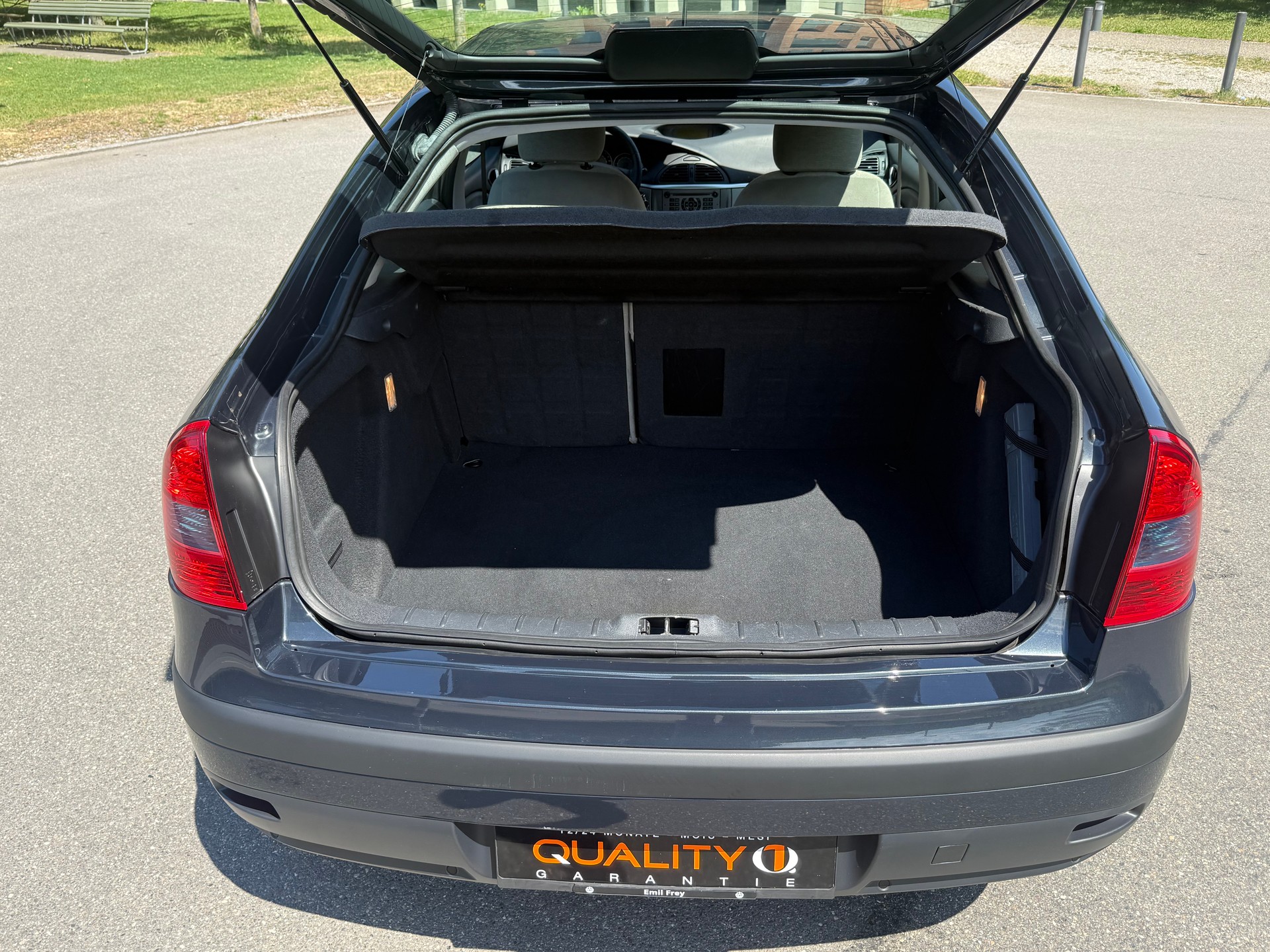 CITROEN C5 Berline 1.6 HDi SX-image-23