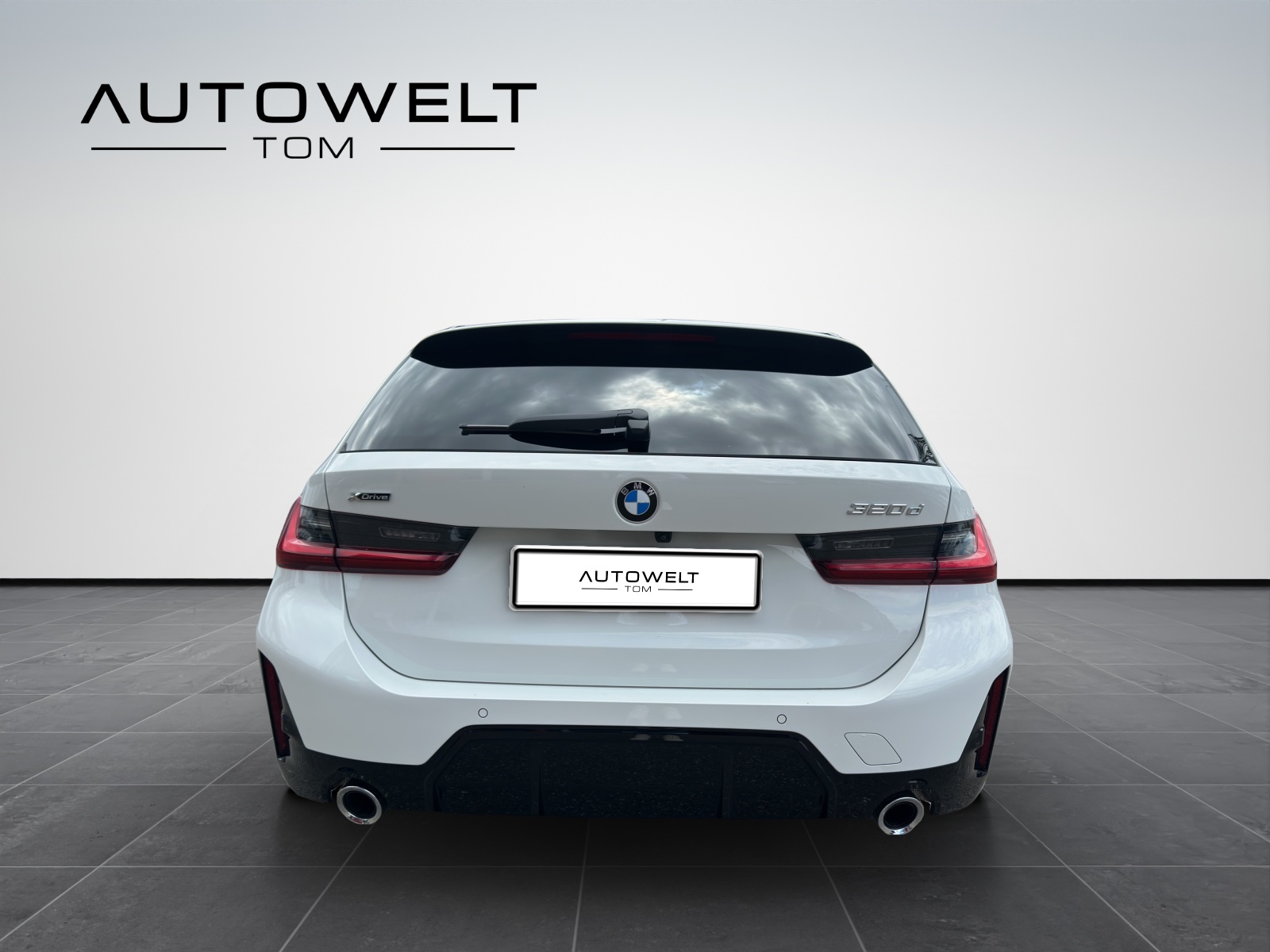 BMW 320d xDrive 48V Touring Steptronic M Sport đ*CH*gratis Service*-image-3