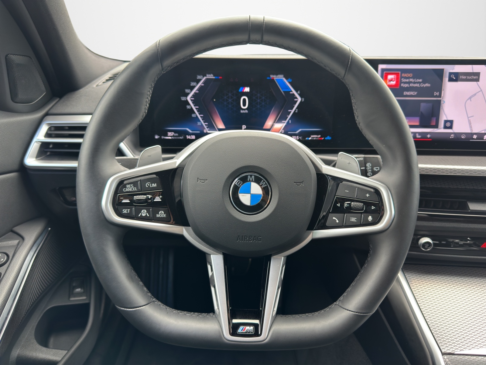 BMW 320d xDrive 48V Touring Steptronic M Sport đ*CH*gratis Service*-image-9