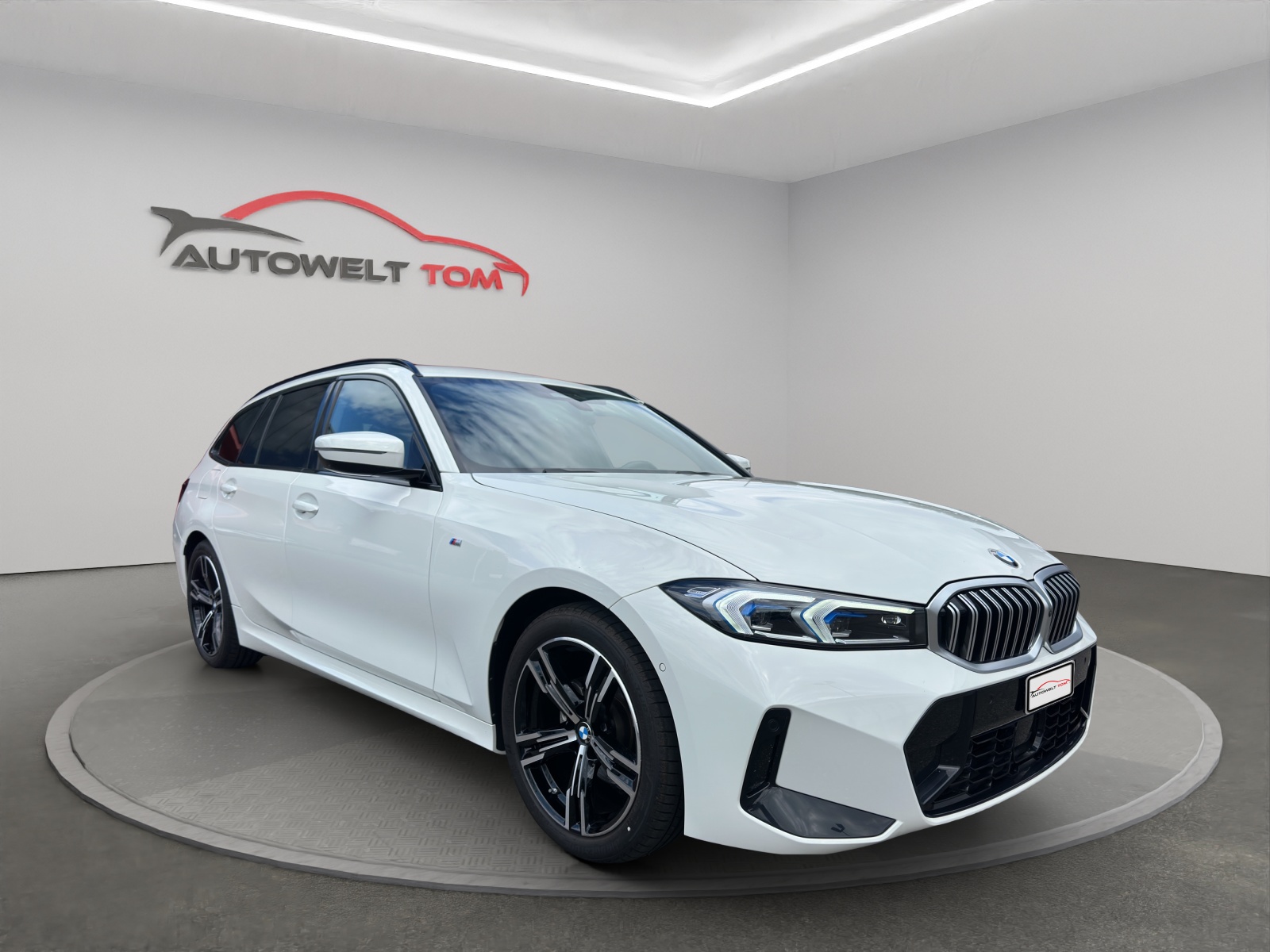 BMW 320d xDrive 48V Touring Steptronic M Sport đ*CH*gratis Service*-image-6