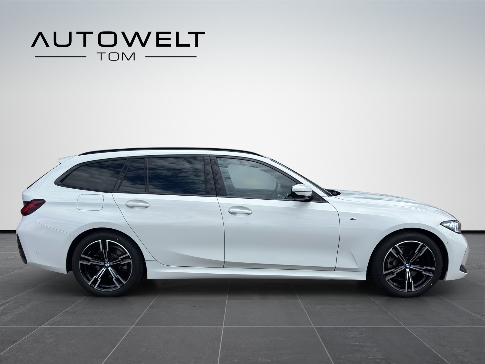 BMW 320d xDrive 48V Touring Steptronic M Sport đ*CH*gratis Service*-image-5