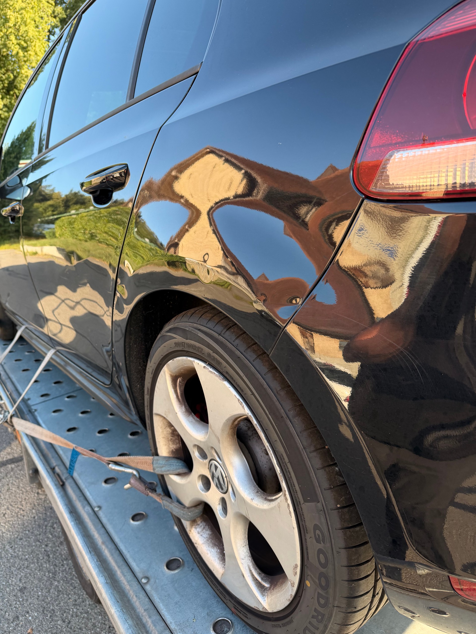VW Golf 2.0 TSI GTI-image-10