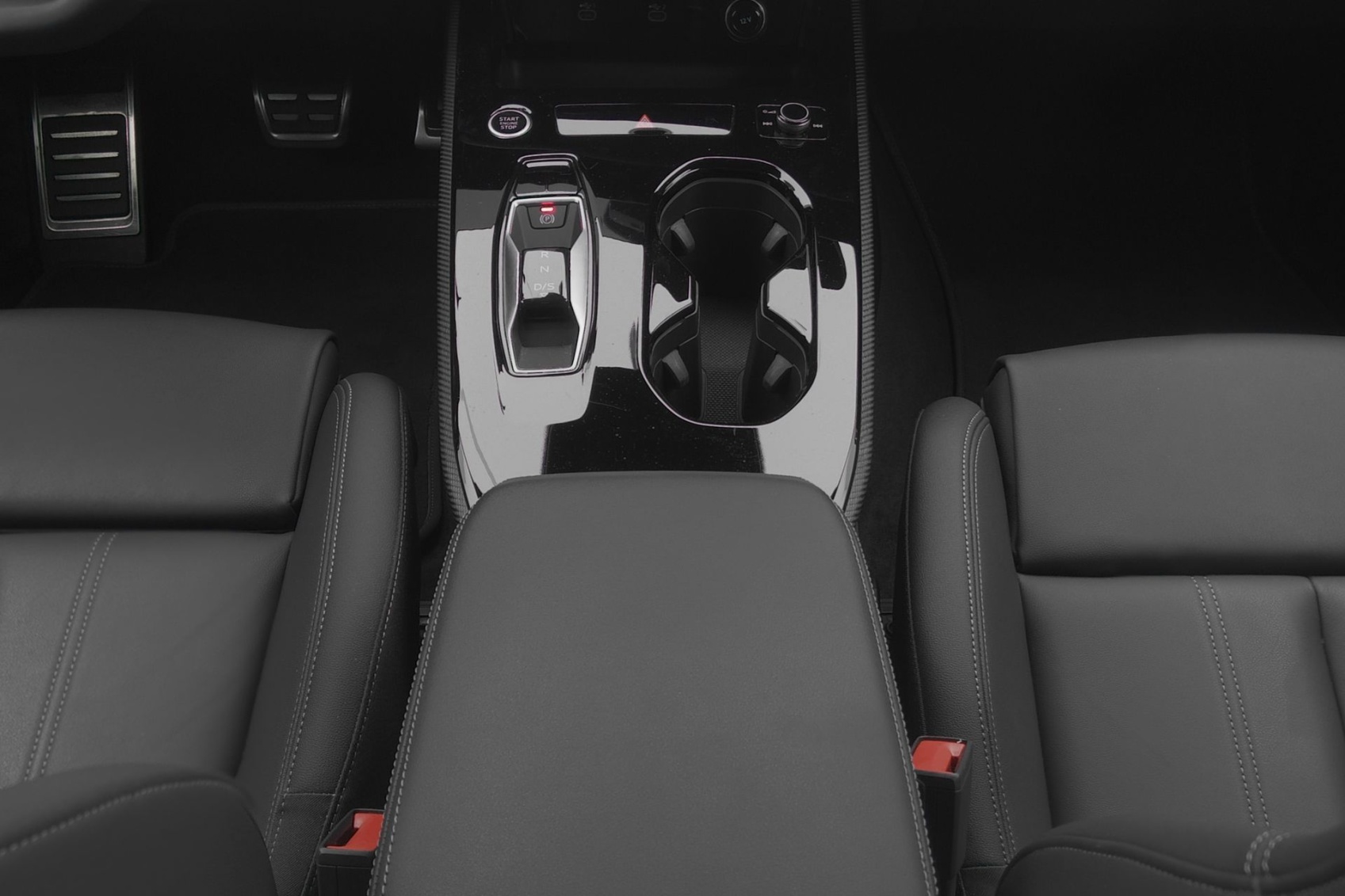 AUDI A5 Limousine TDI quattro S-Line Attraction S tronic *CH-Fzg / Gratisservice / Garantie*-image-8