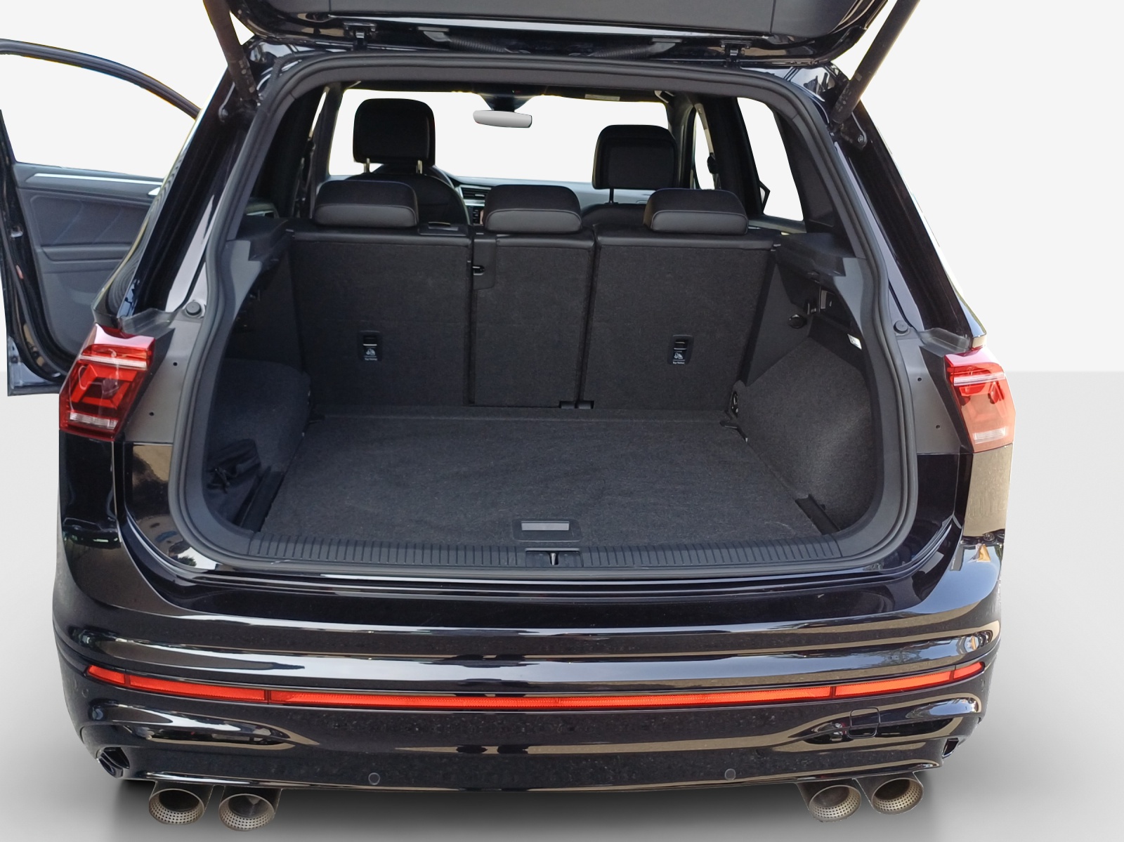 VW Tiguan 2.0TSI R 4Motion DSG-image-12