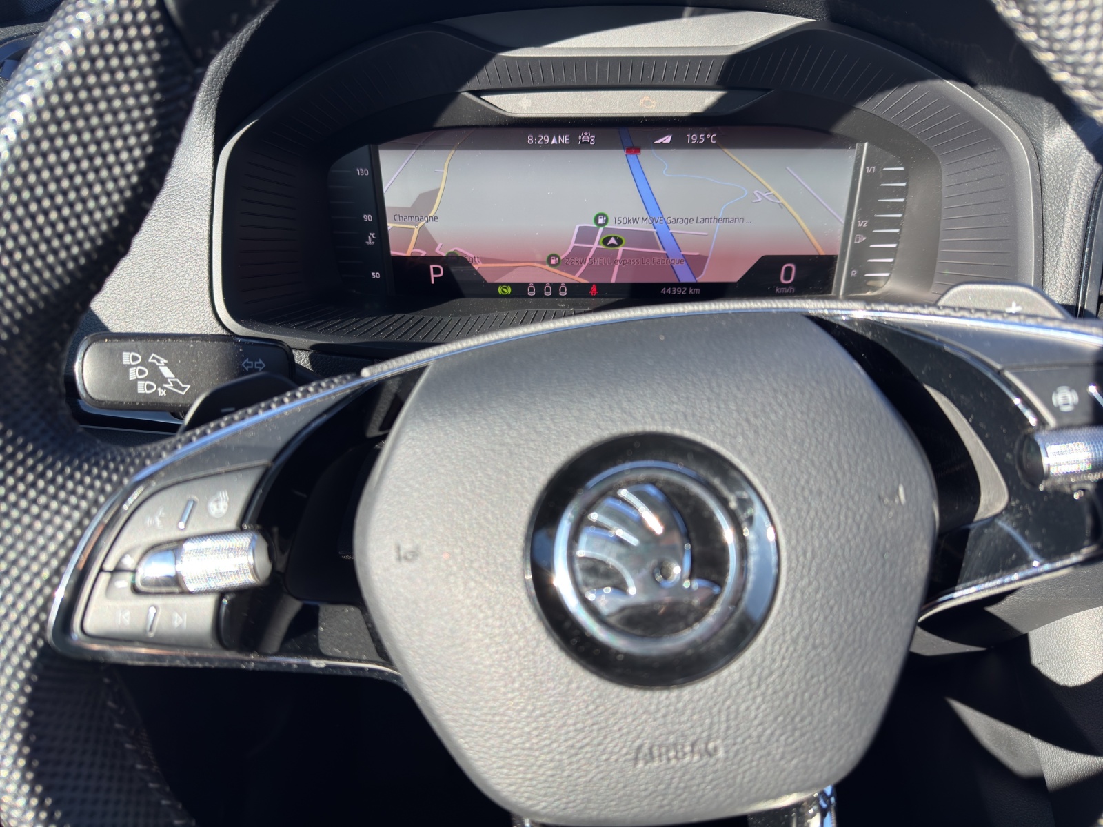 SKODA Karoq 1.5 TSI SportLine DSG-image-14