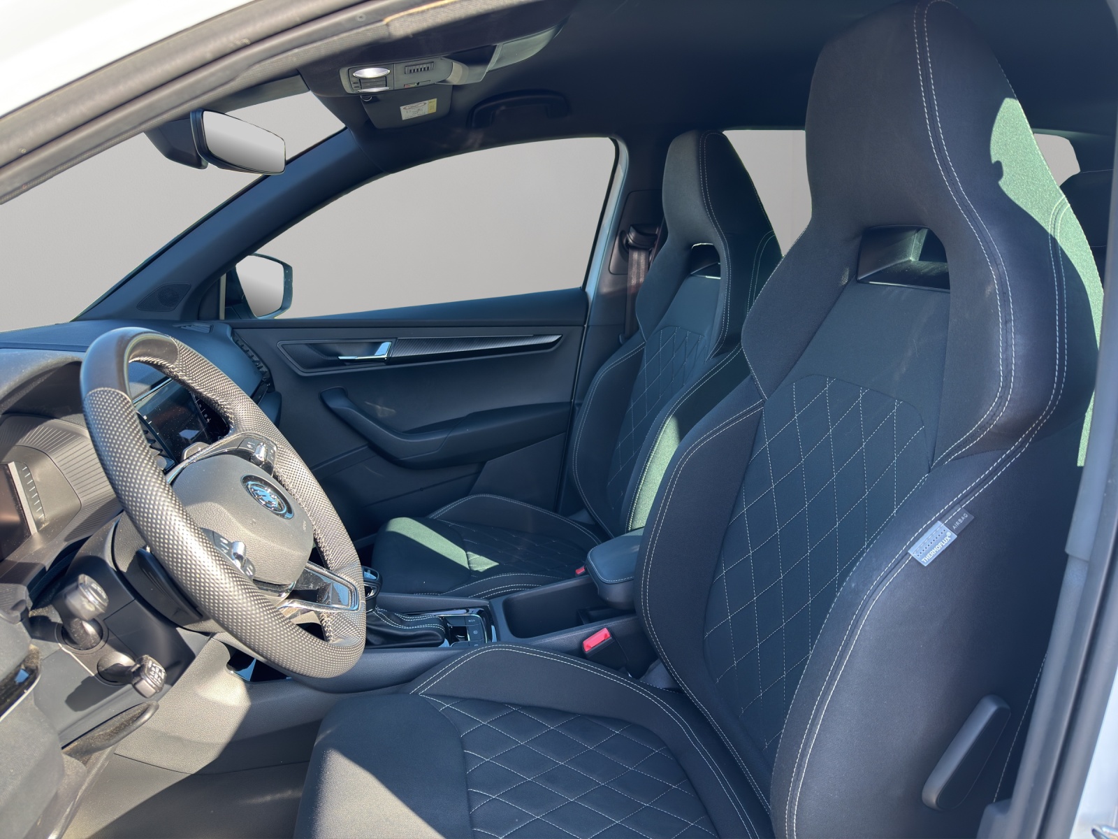 SKODA Karoq 1.5 TSI SportLine DSG-image-8