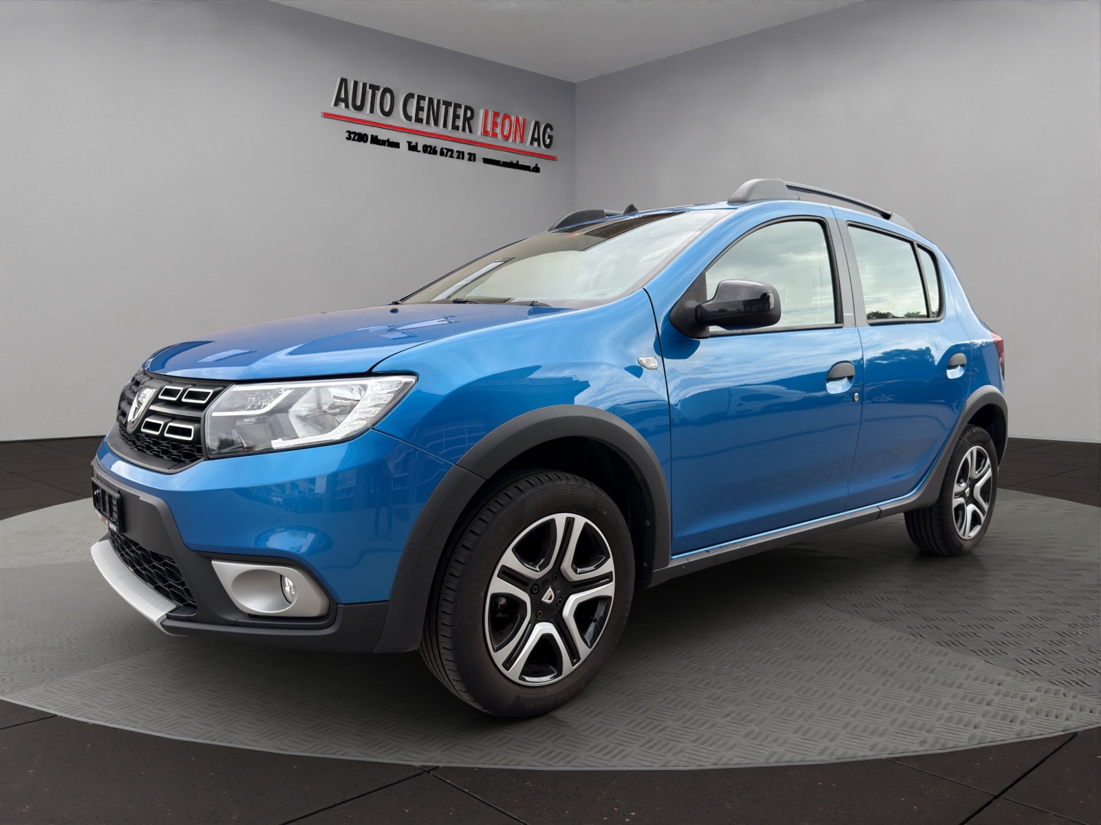 DACIA Sandero Tce 90 Stepway Automatic-image-1