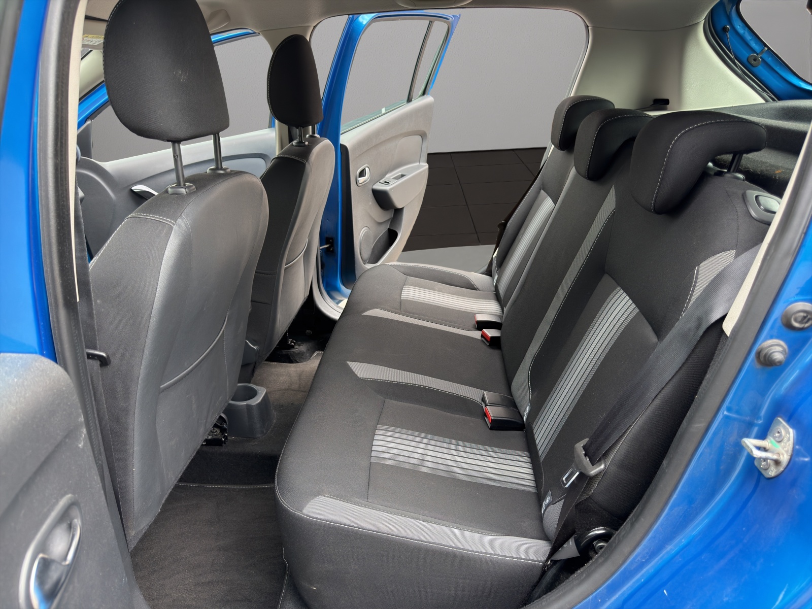 DACIA Sandero Tce 90 Stepway Automatic-image-12