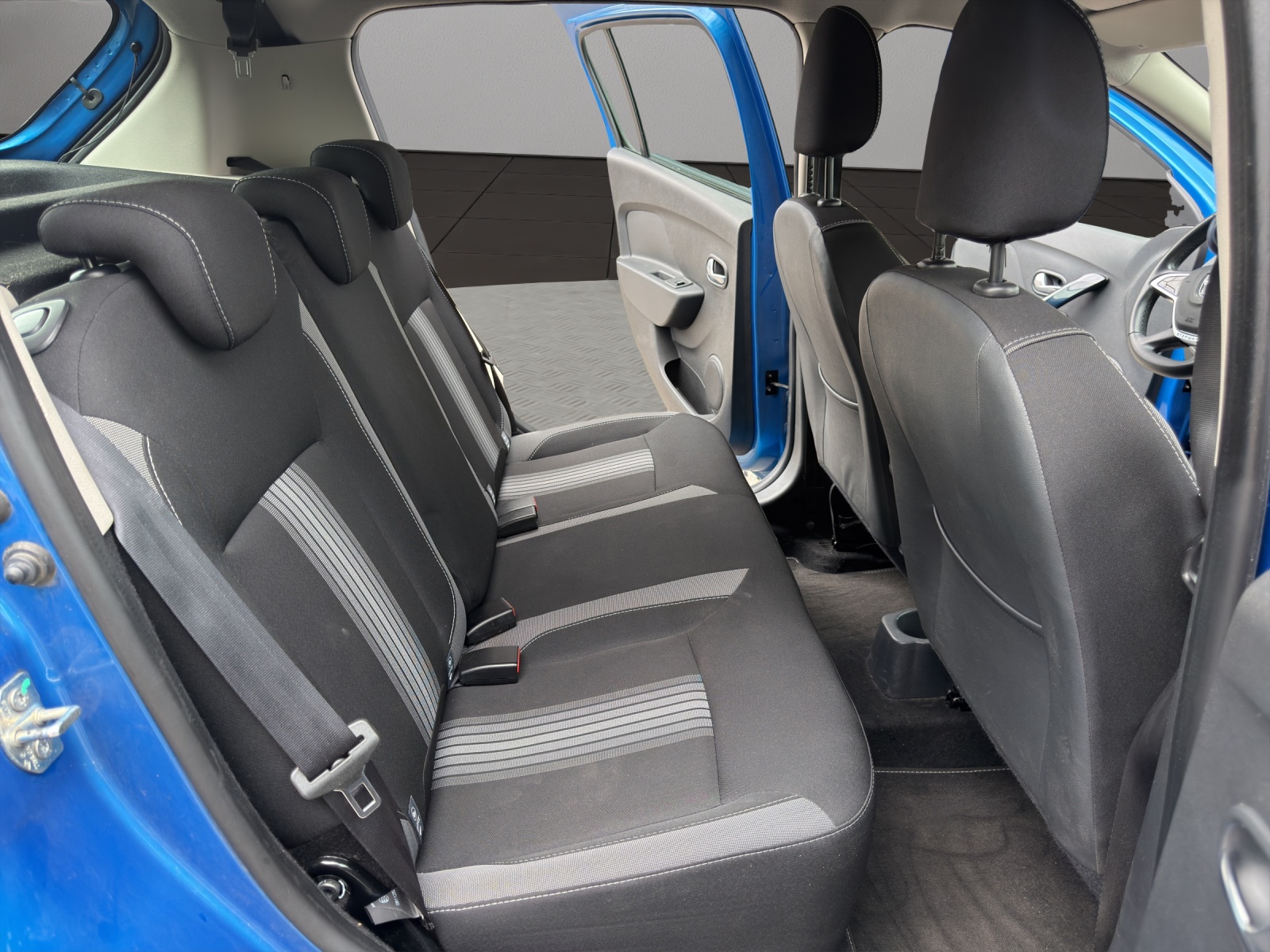 DACIA Sandero Tce 90 Stepway Automatic-image-17