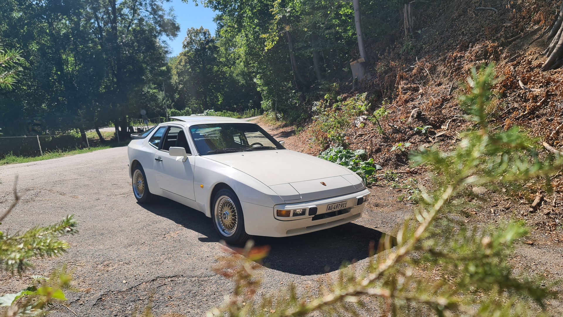 PORSCHE 2.5-image-1