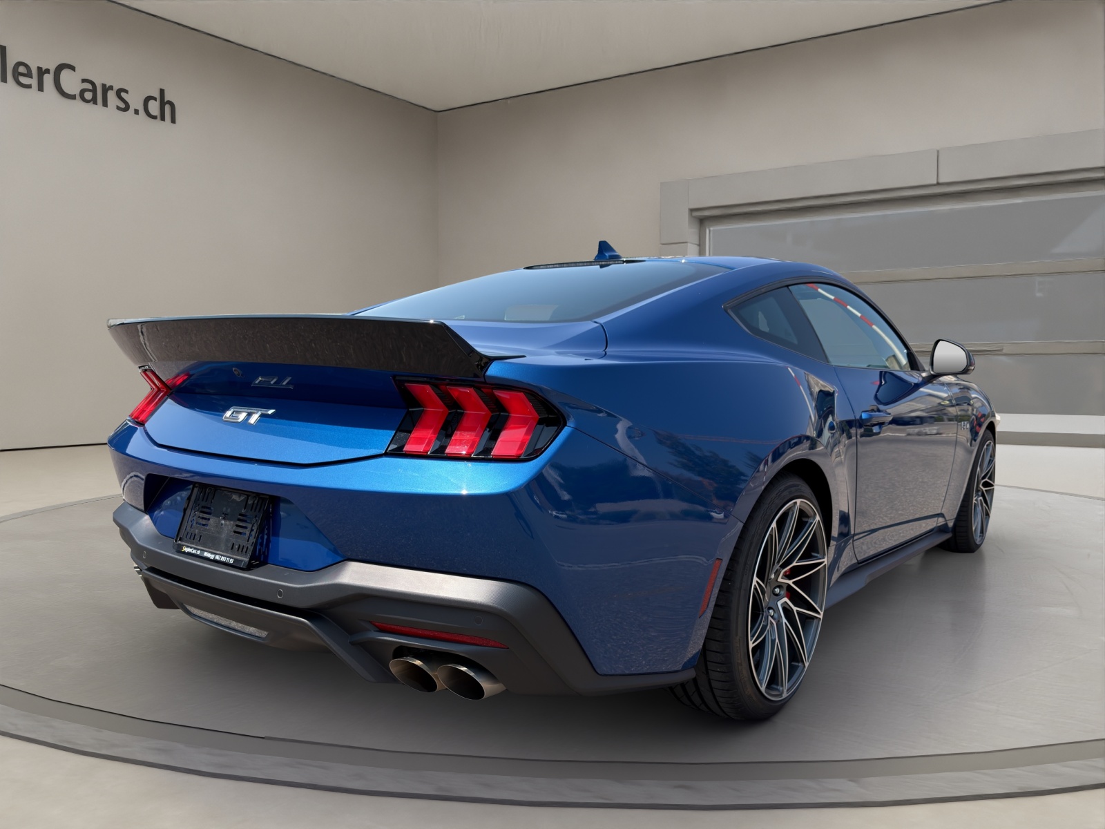 FORD Mustang Fastback 5.0 V8 GT Automat-image-3