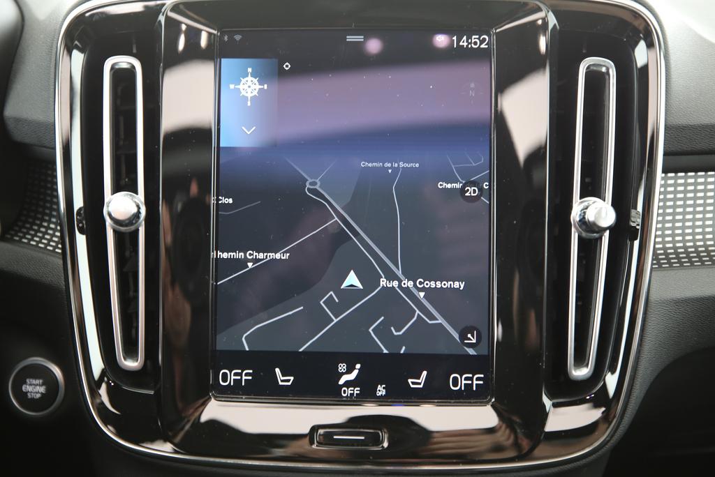 VOLVO XC40 1.5 T4 PiH R-Design-image-5