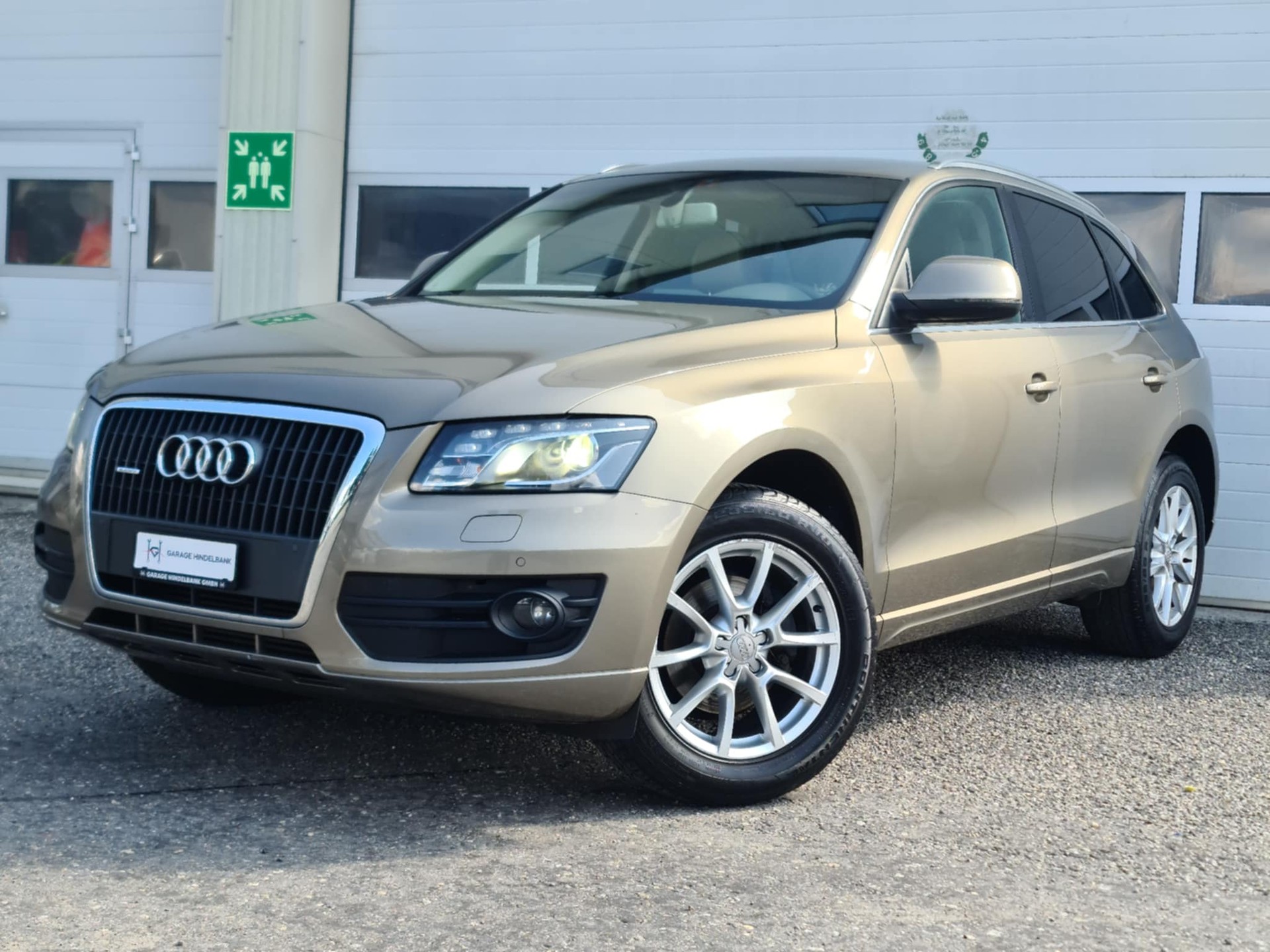 AUDI Q5 2.0 TFSI quattro S-tronic-image-0