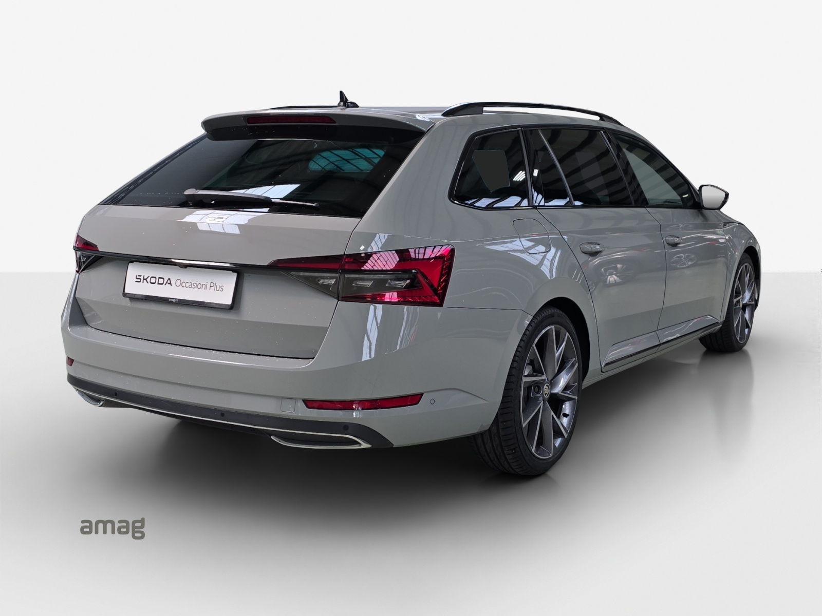 SKODA Superb Combi 2.0 TDi SportLine Light 4x4 DSG-image-4
