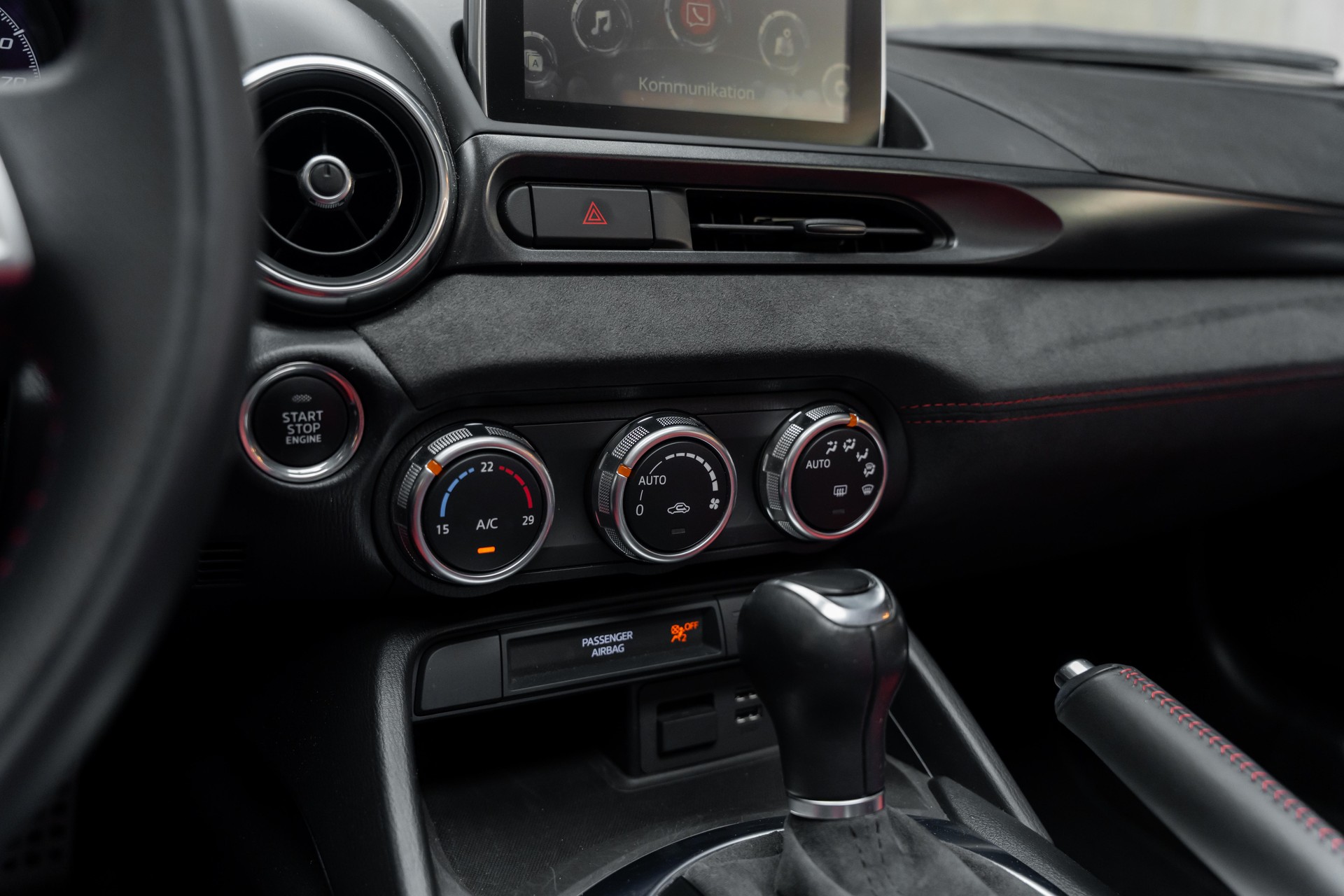 FIAT 124 Spider 1.4 TB Abarth Automatic-image-12