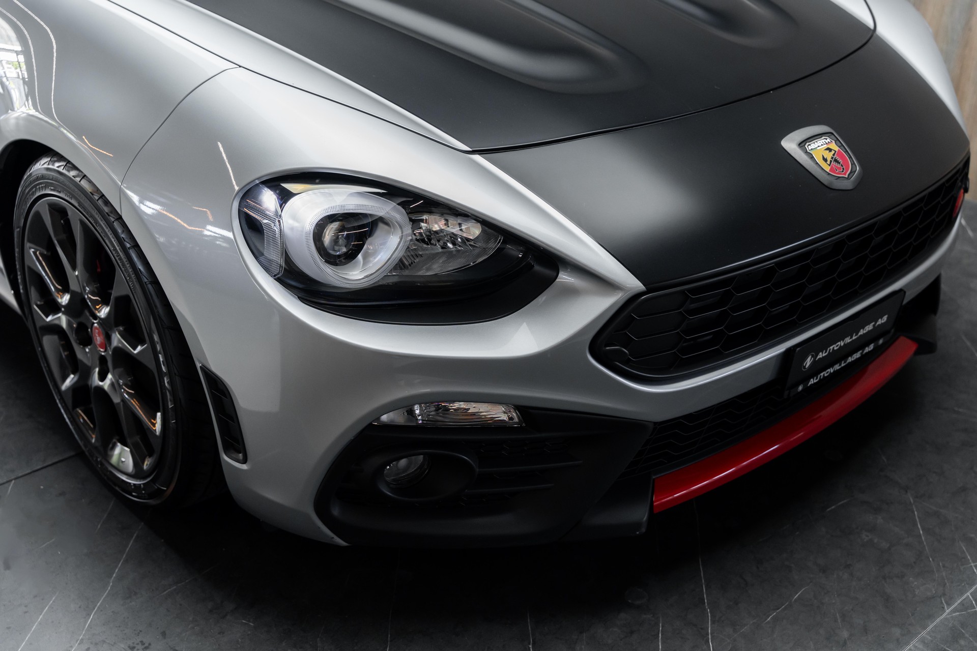 FIAT 124 Spider 1.4 TB Abarth Automatic-image-23