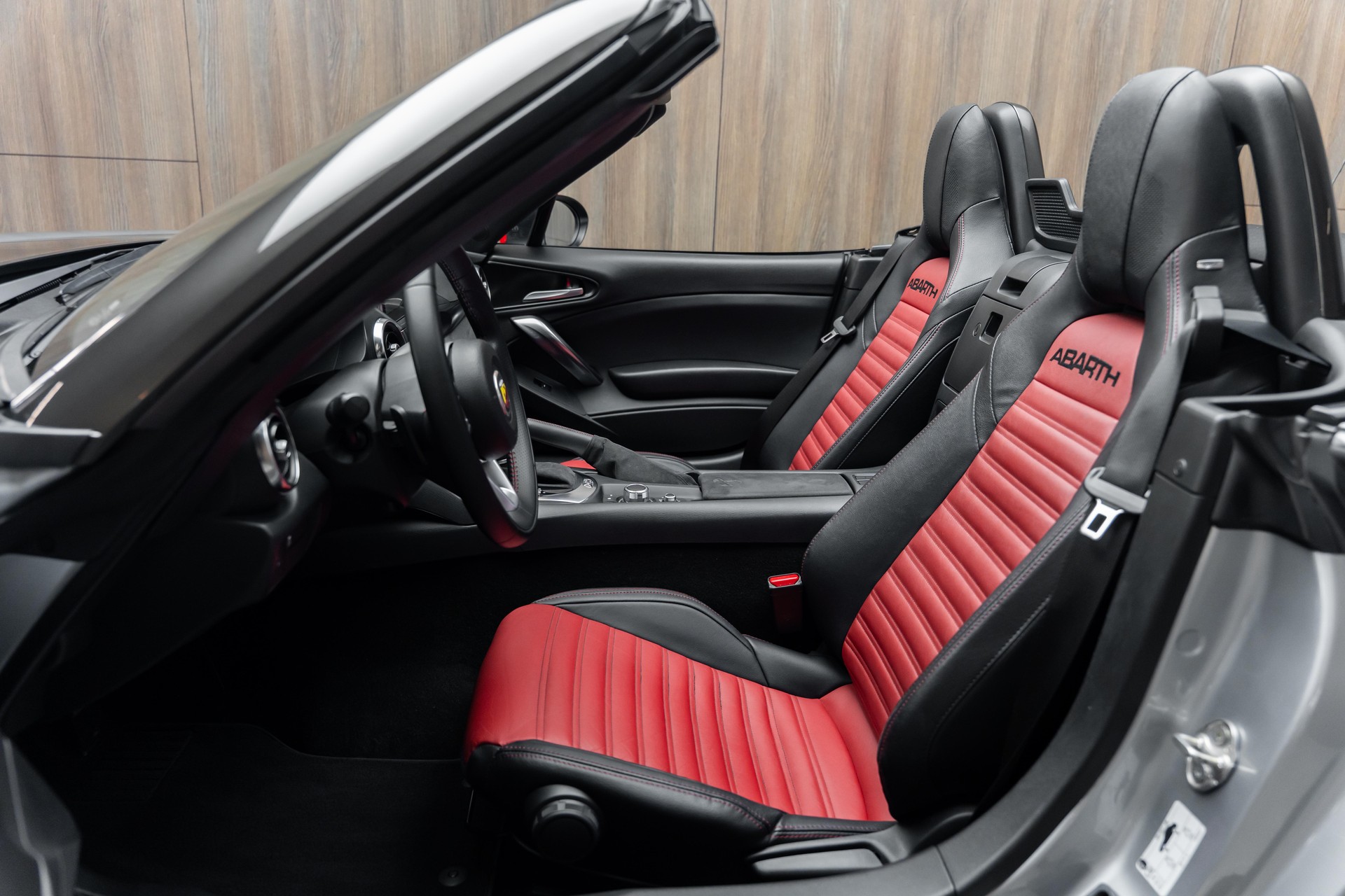 FIAT 124 Spider 1.4 TB Abarth Automatic-image-4