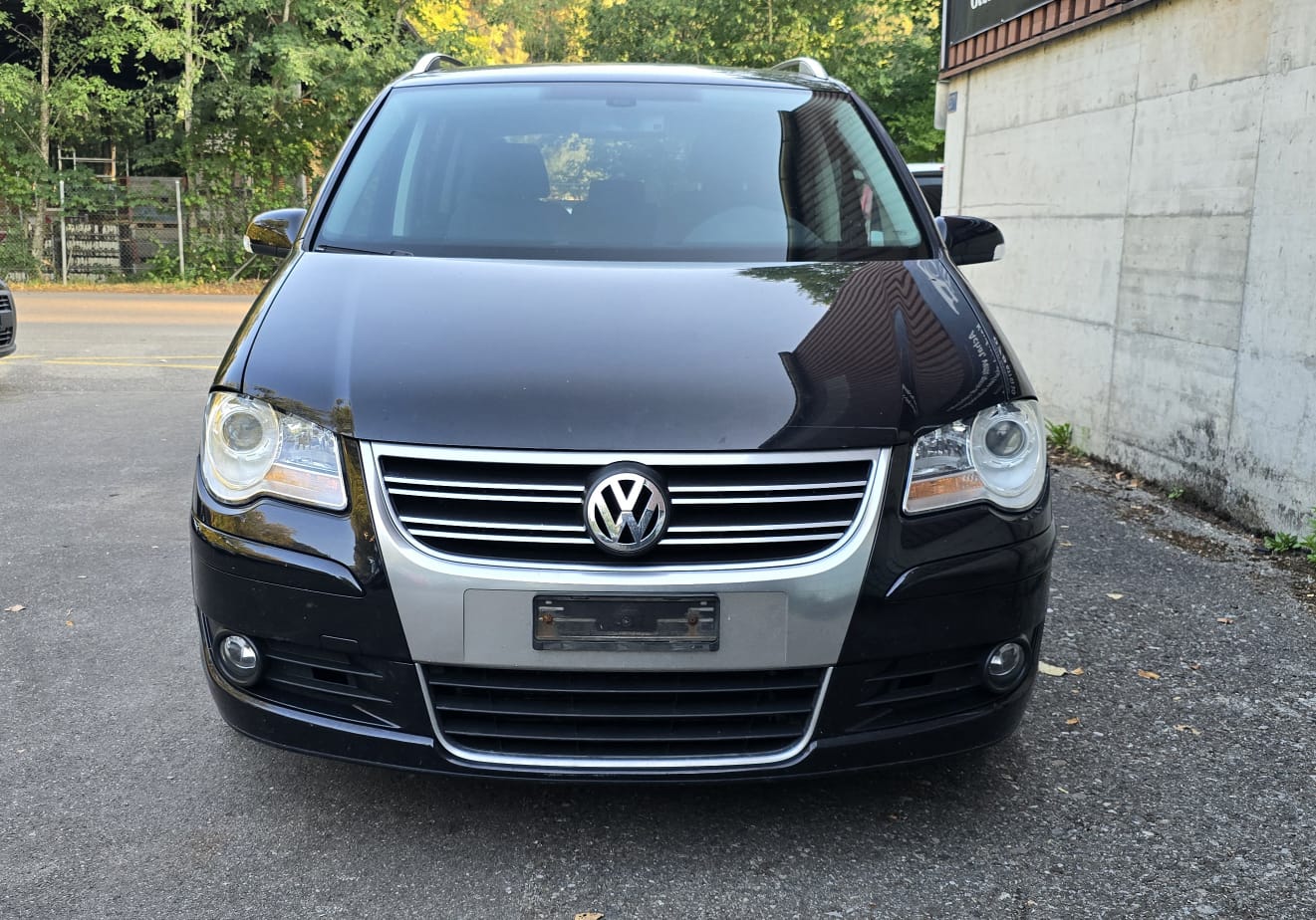 VW Touran 2.0 TDI Highline SR 170 PS-image-1
