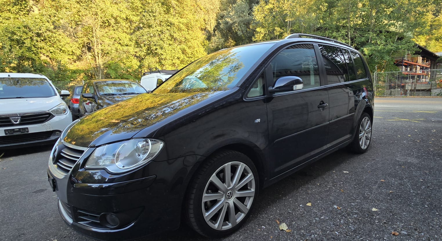 VW Touran 2.0 TDI Highline SR 170 PS-image-2