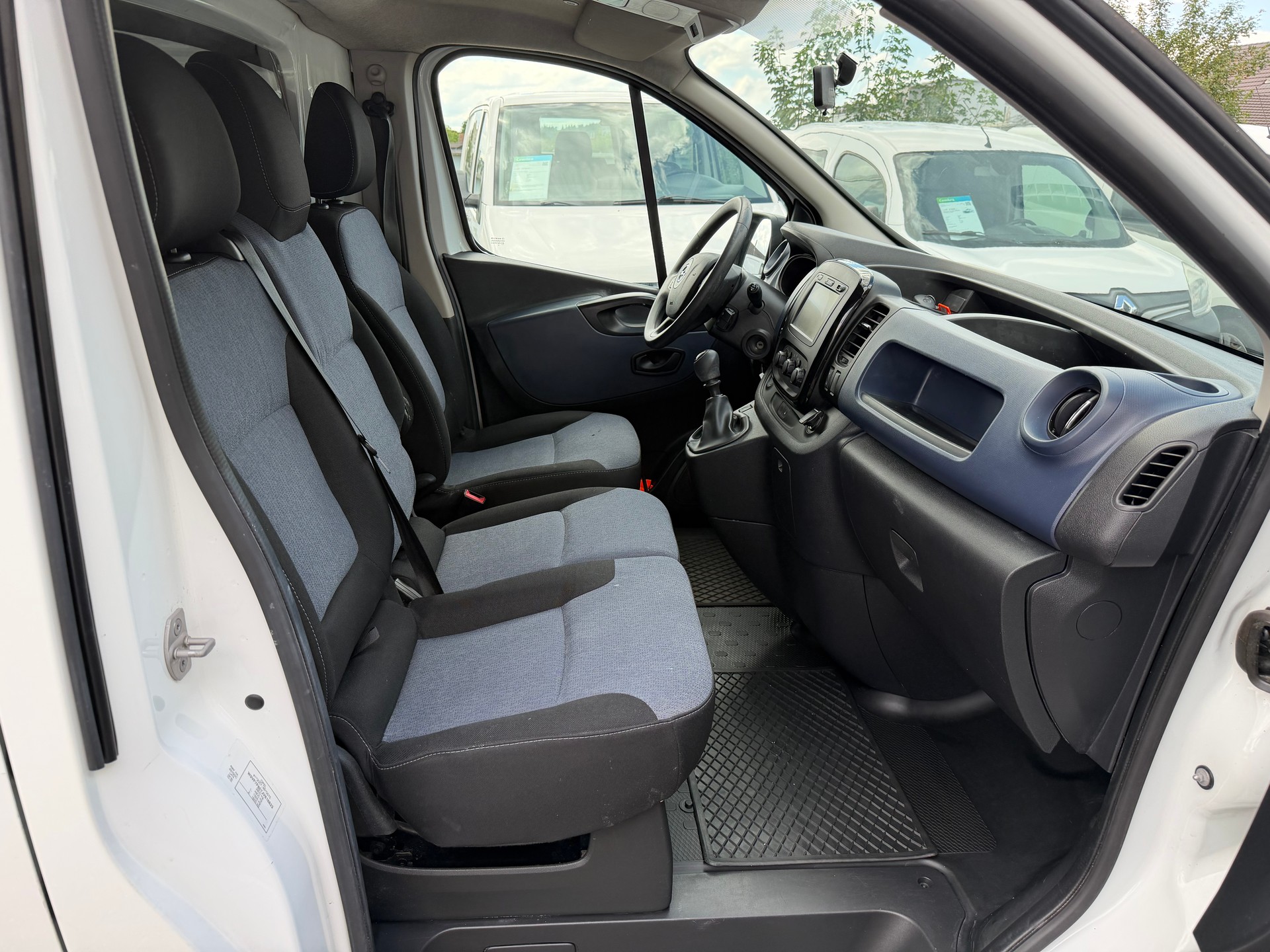 OPEL Vivaro 1.6 CDTI 2.7t L1H1-image-11