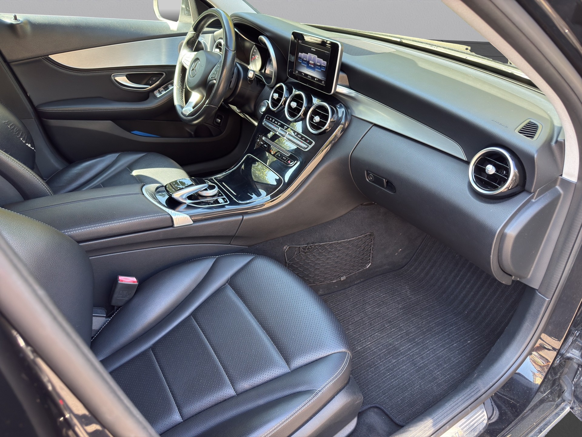 MERCEDES-BENZ C 250 BlueTEC Avantgarde 4Matic 7G-Tronic-image-13