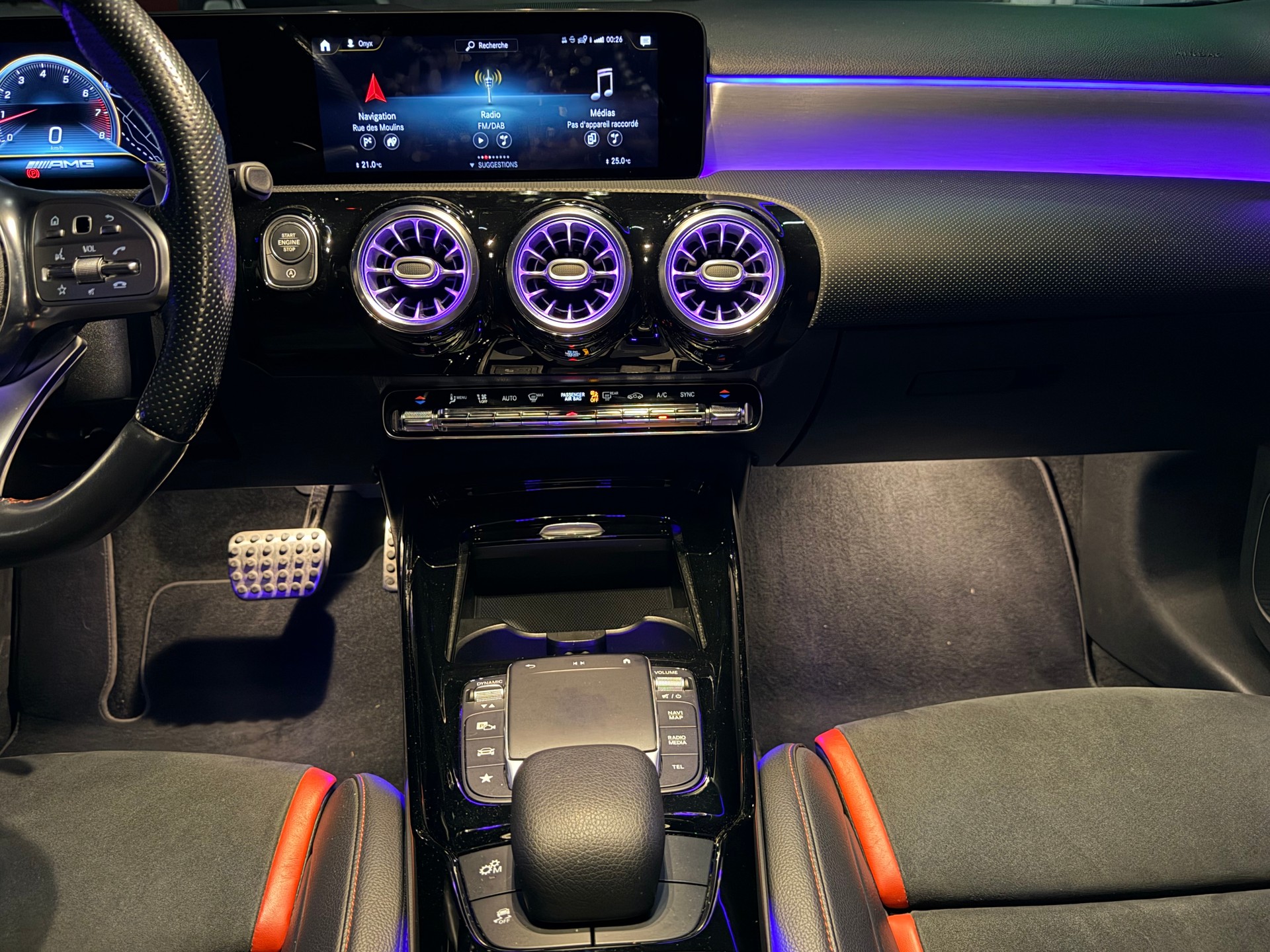 MERCEDES-BENZ A 35 AMG 4matic-image-13