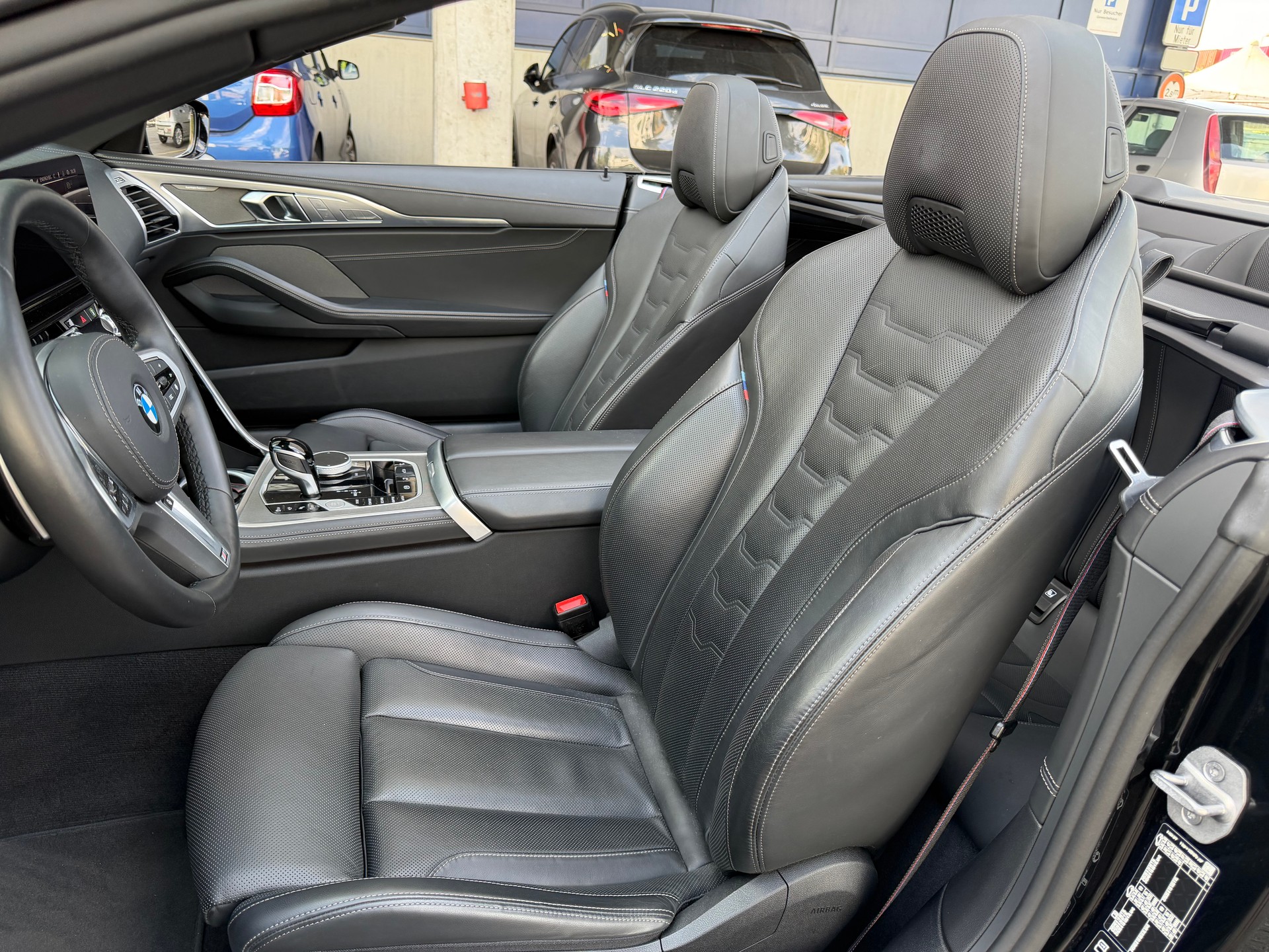 BMW 840i xDrive M Sport Pro Steptronic-image-30