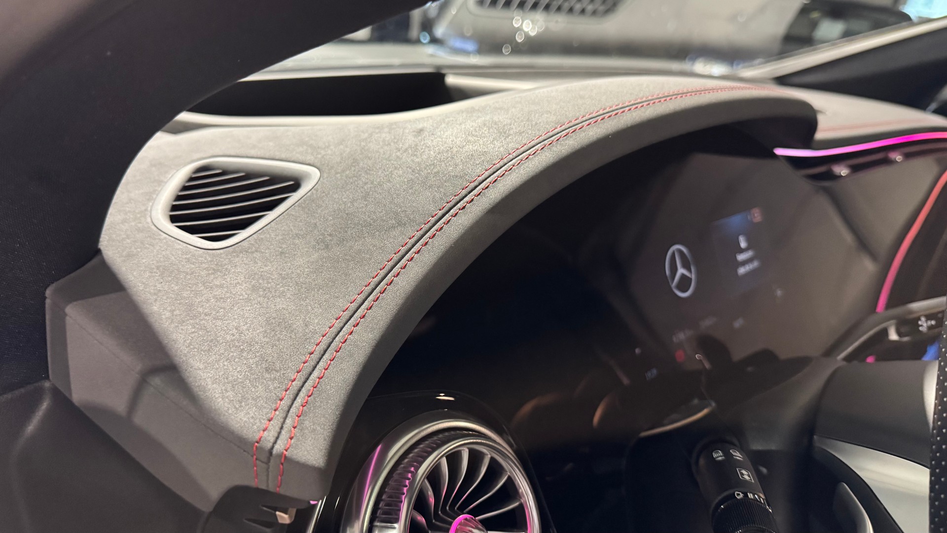 MERCEDES-BENZ EQE 43 AMG 4 Matic-image-15