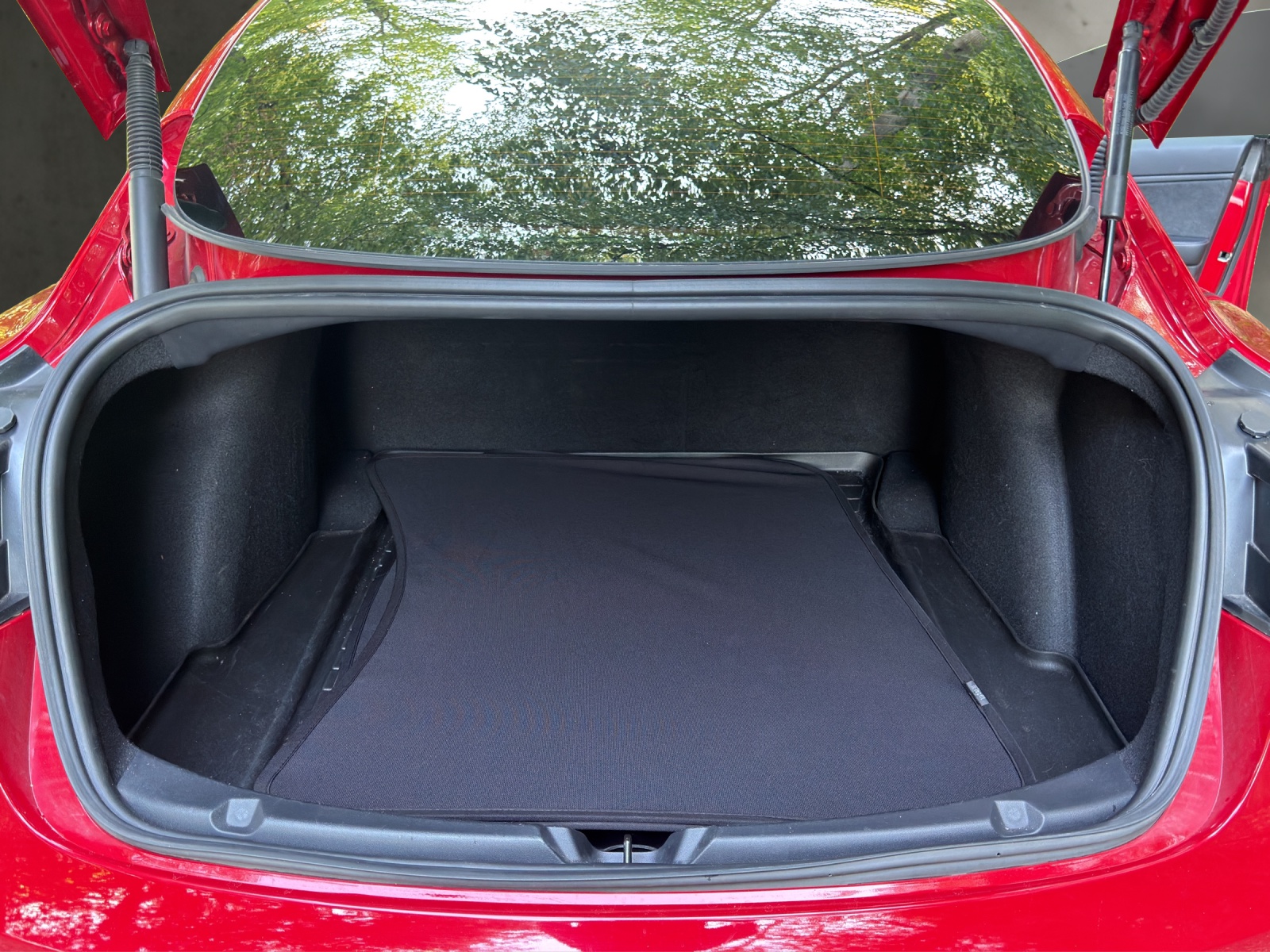 TESLA Model 3 Long Range Dual Motor AWD-image-14
