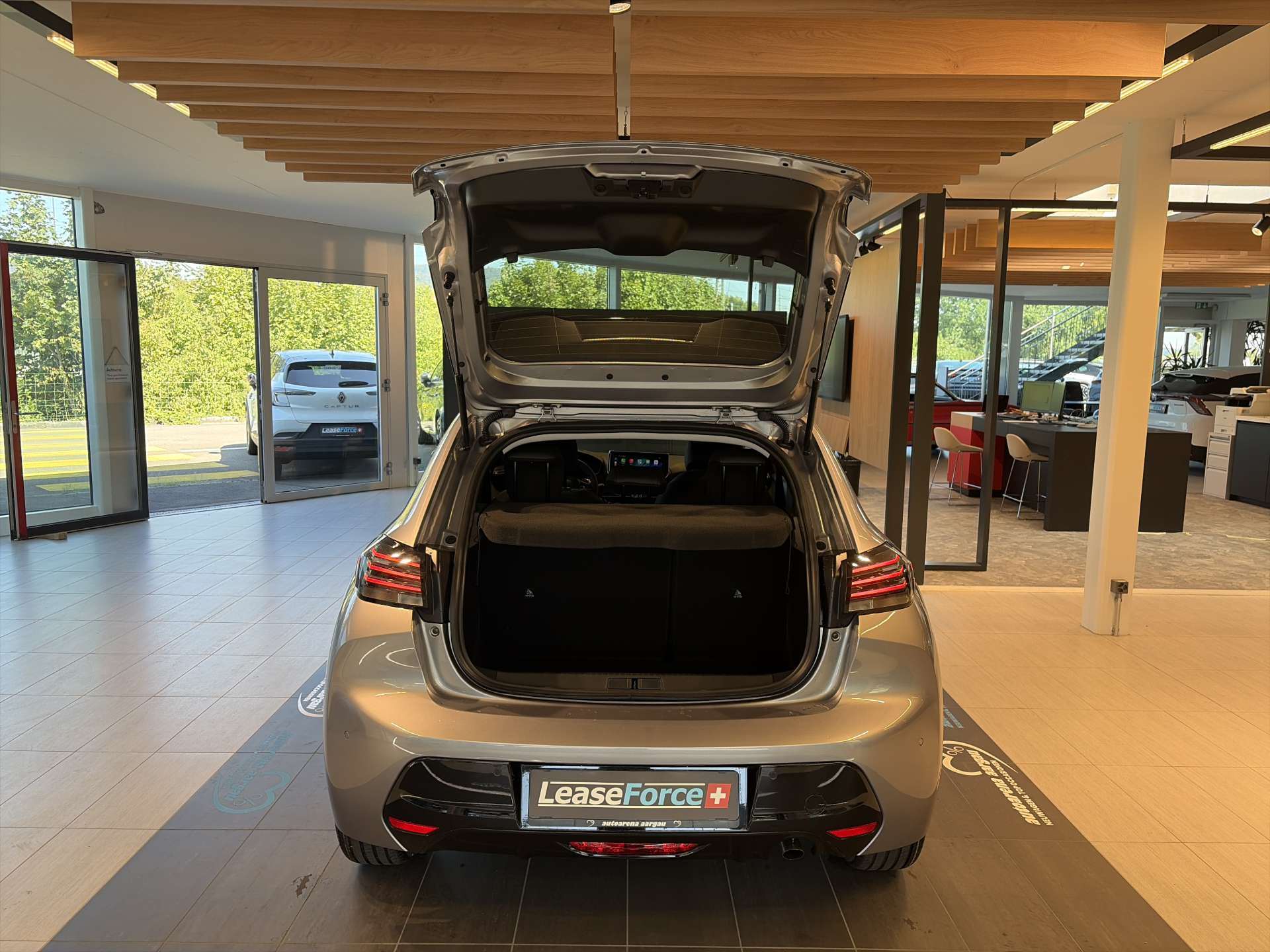 PEUGEOT 208 1.2 MHEV 110 Allure Automat-image-7