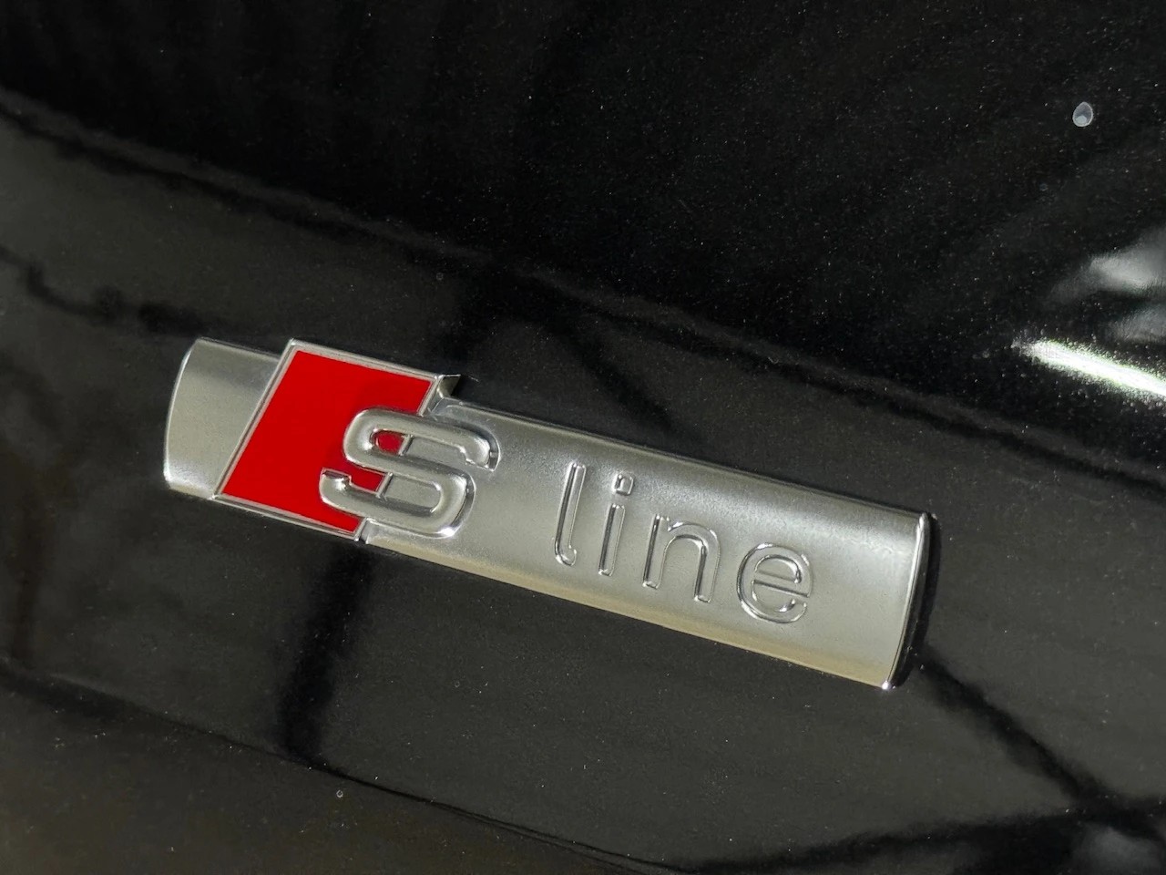 AUDI A6 Sportback Full-Black e-tron S-Line quattro 428PS // CH-Fahrzeug // Paket Premium experience-image-6
