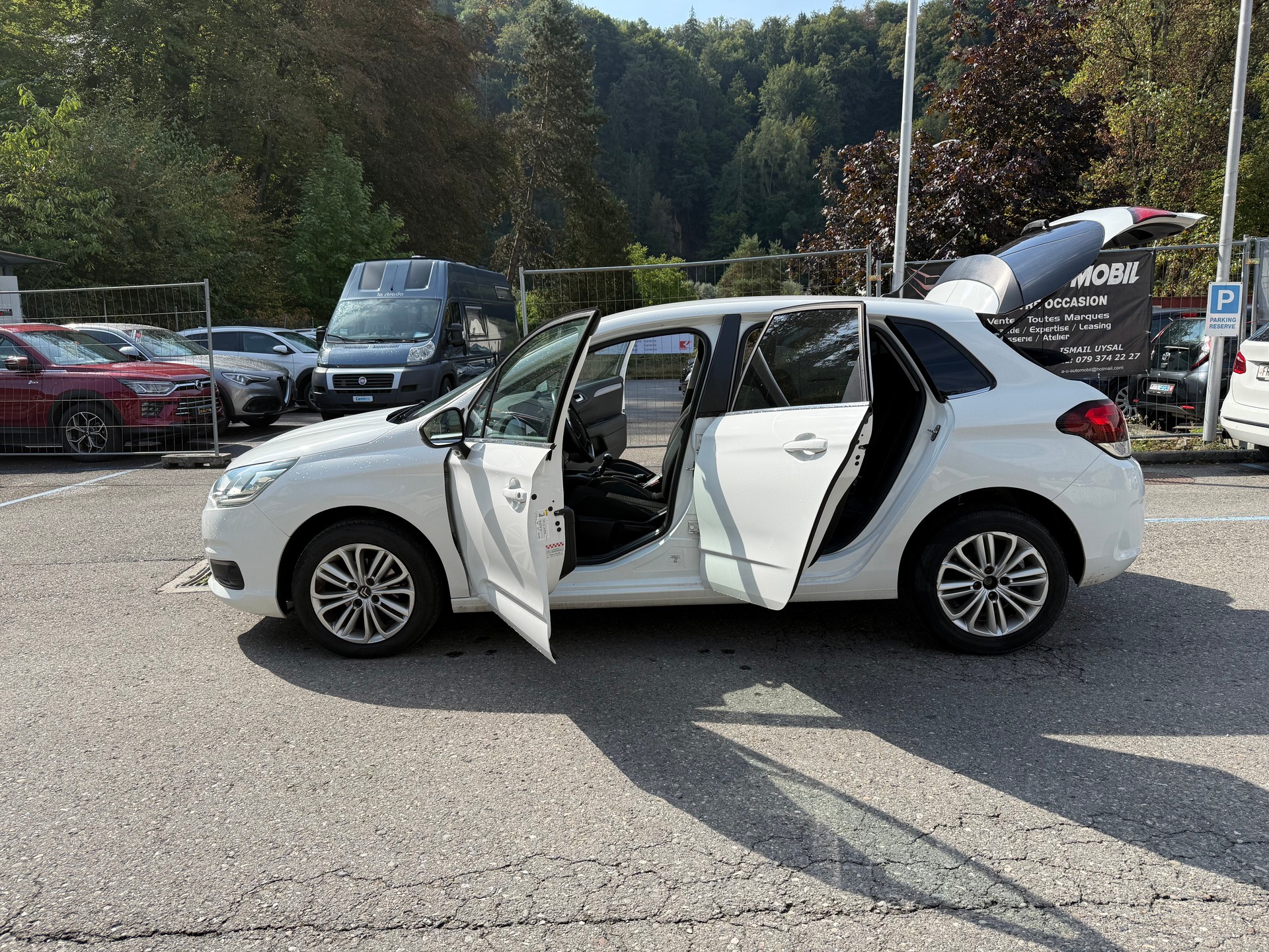 CITROEN C4 1.2 Pure Tech Feel Edition-image-15