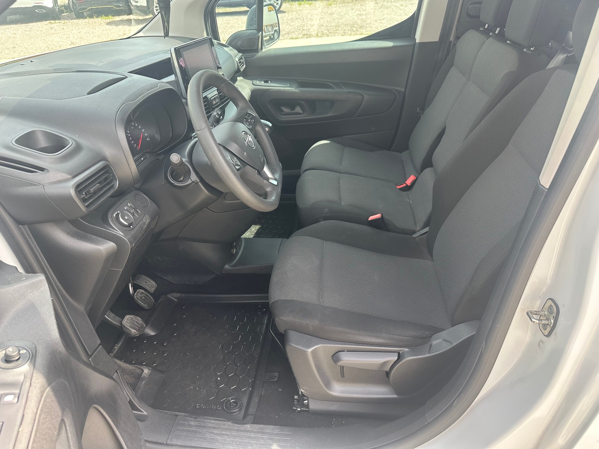 OPEL Combo Cargo 1.2 start/stop-image-8
