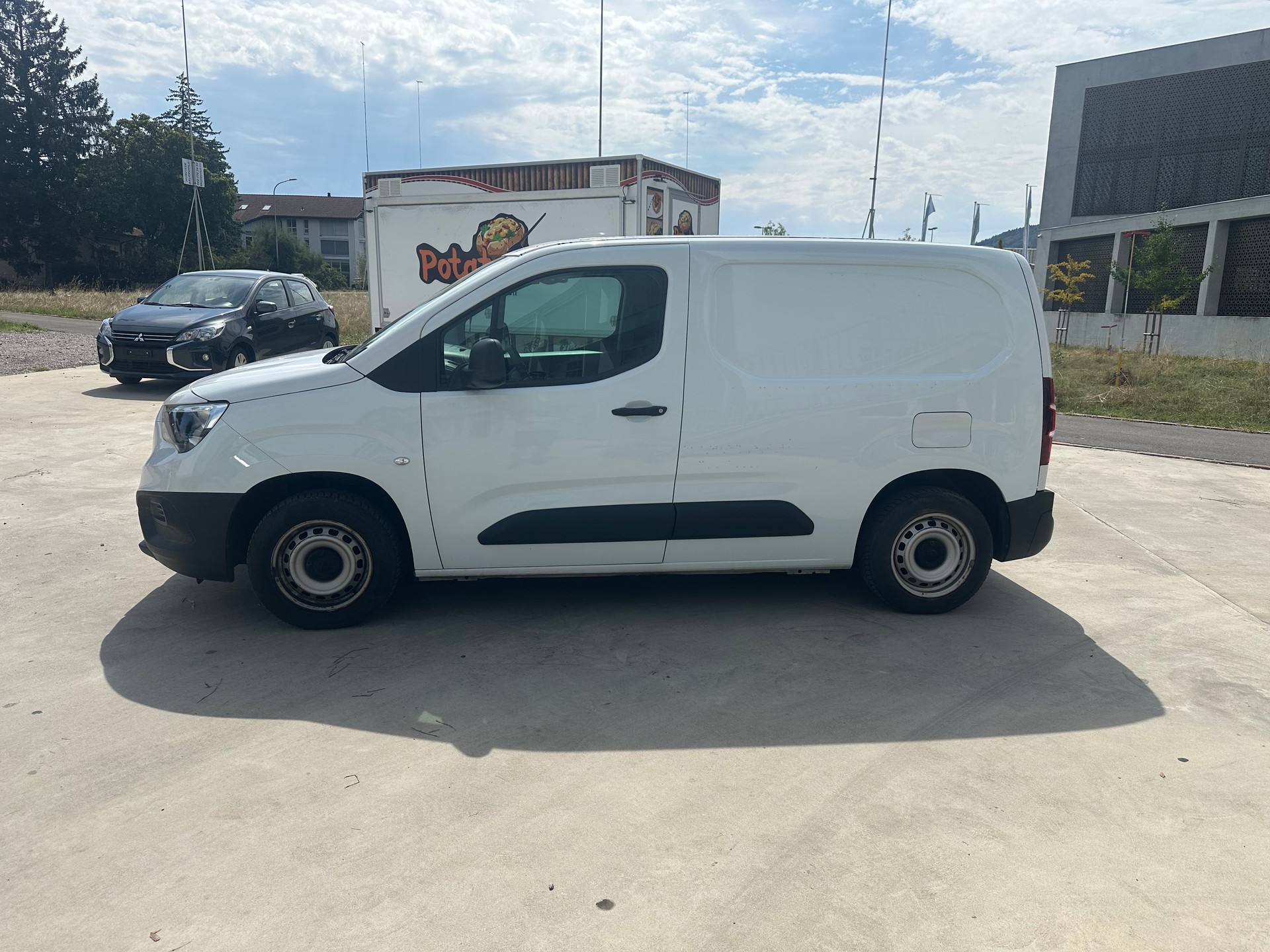 OPEL Combo Cargo 1.2 start/stop-image-1