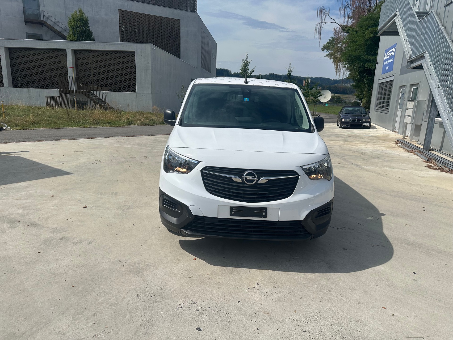 OPEL Combo Cargo 1.2 start/stop-image-2