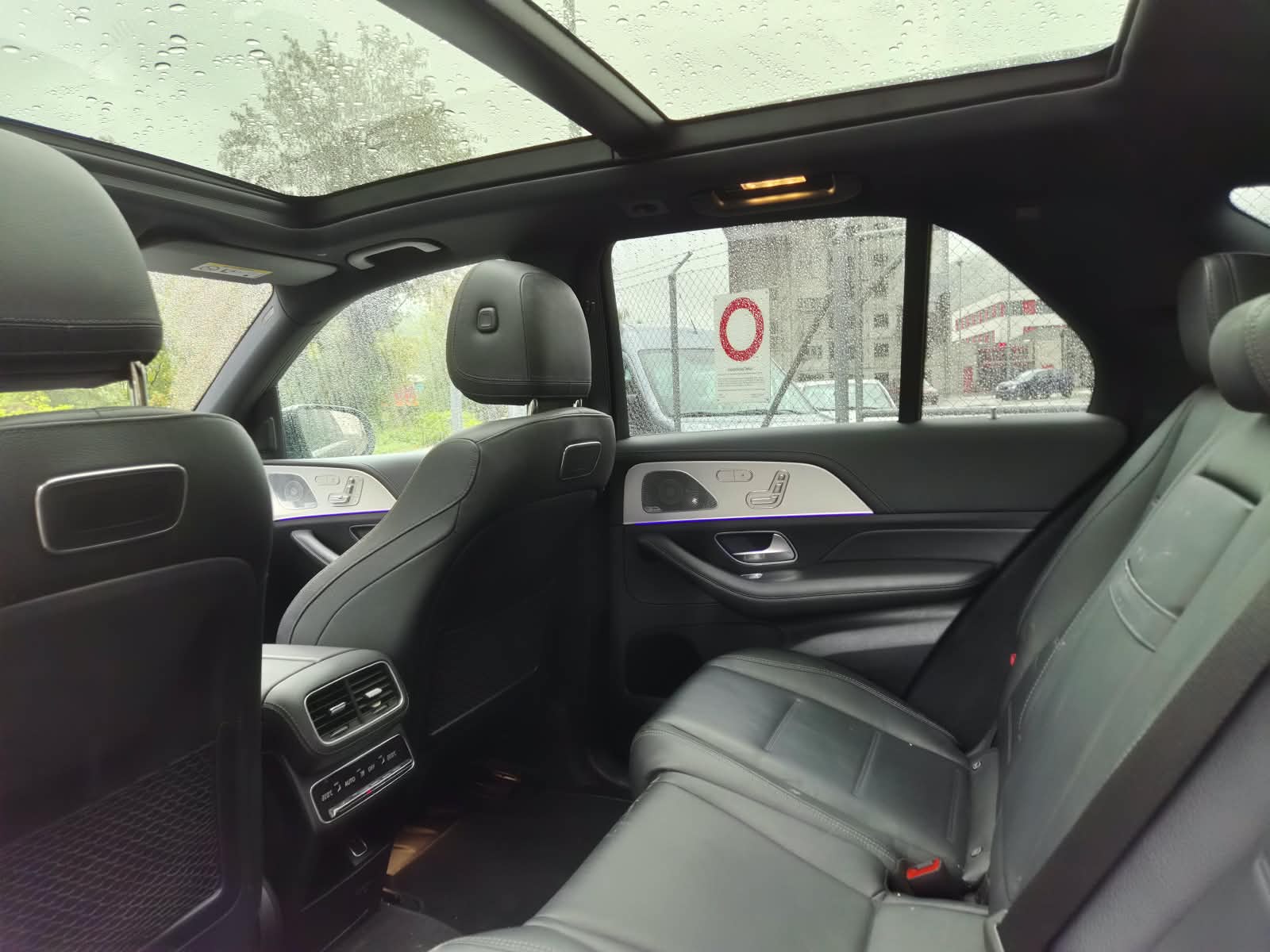 MERCEDES-BENZ GLE 450 4Matic AMG Line 9G-Tronic-image-7