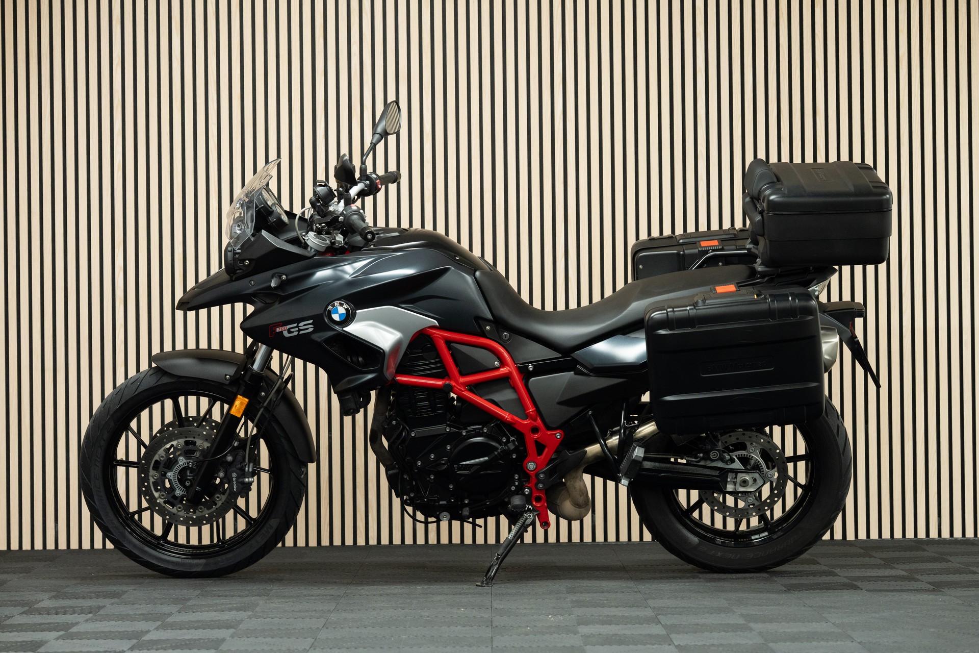 BMW F 700 GS-showroom-element-1
