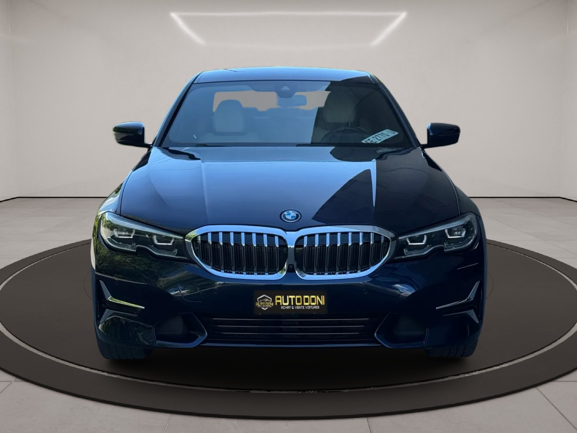 BMW 330e xDrive Sport Line Steptronic-image-0