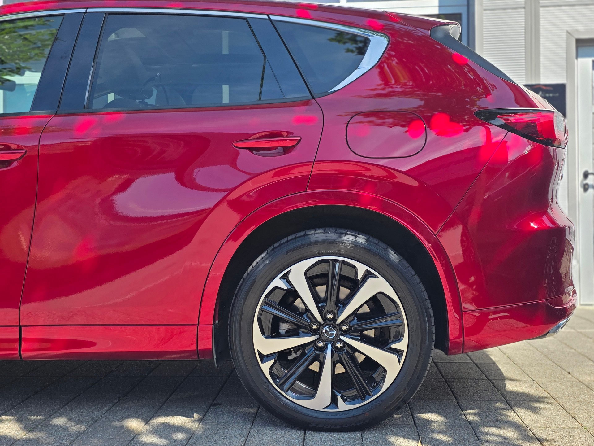 MAZDA CX-60 e-Skyactiv PHEV 327 AWD Takumi // VOLLAUSSTATT.- EL.AHK 2500KG- BELÜFTETE SITZE- PANORAMA- BOSE- GARANTIE BIS 08.2028-image-5