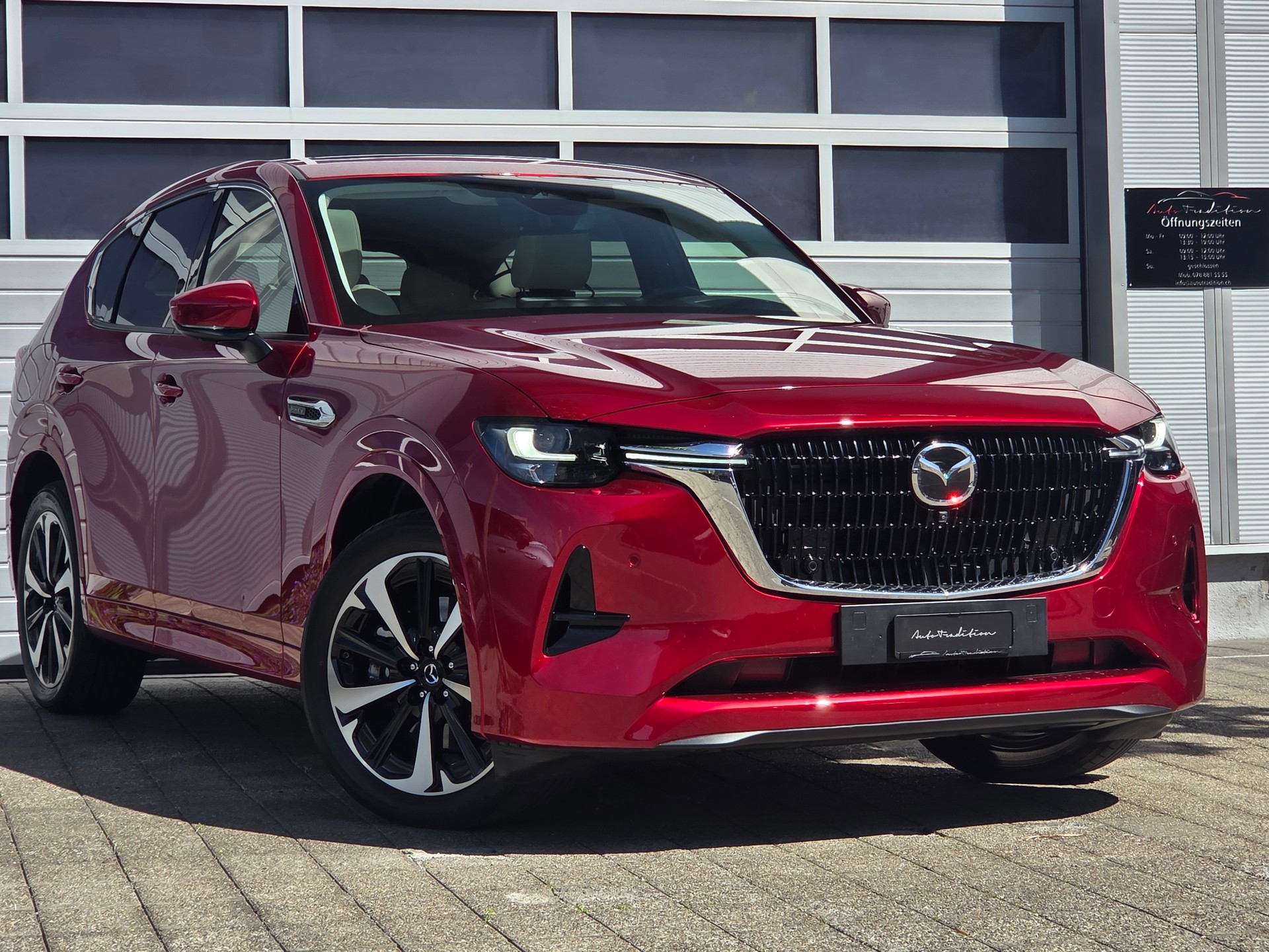 MAZDA CX-60 e-Skyactiv PHEV 327 AWD Takumi // VOLLAUSSTATT.- EL.AHK 2500KG- BELÜFTETE SITZE- PANORAMA- BOSE- GARANTIE BIS 08.2028