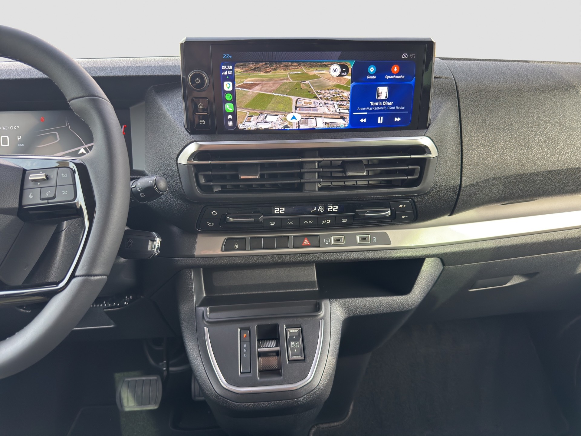 PEUGEOT Traveller 2.2 BlueHDi Family Edition Standard EAT8-image-6