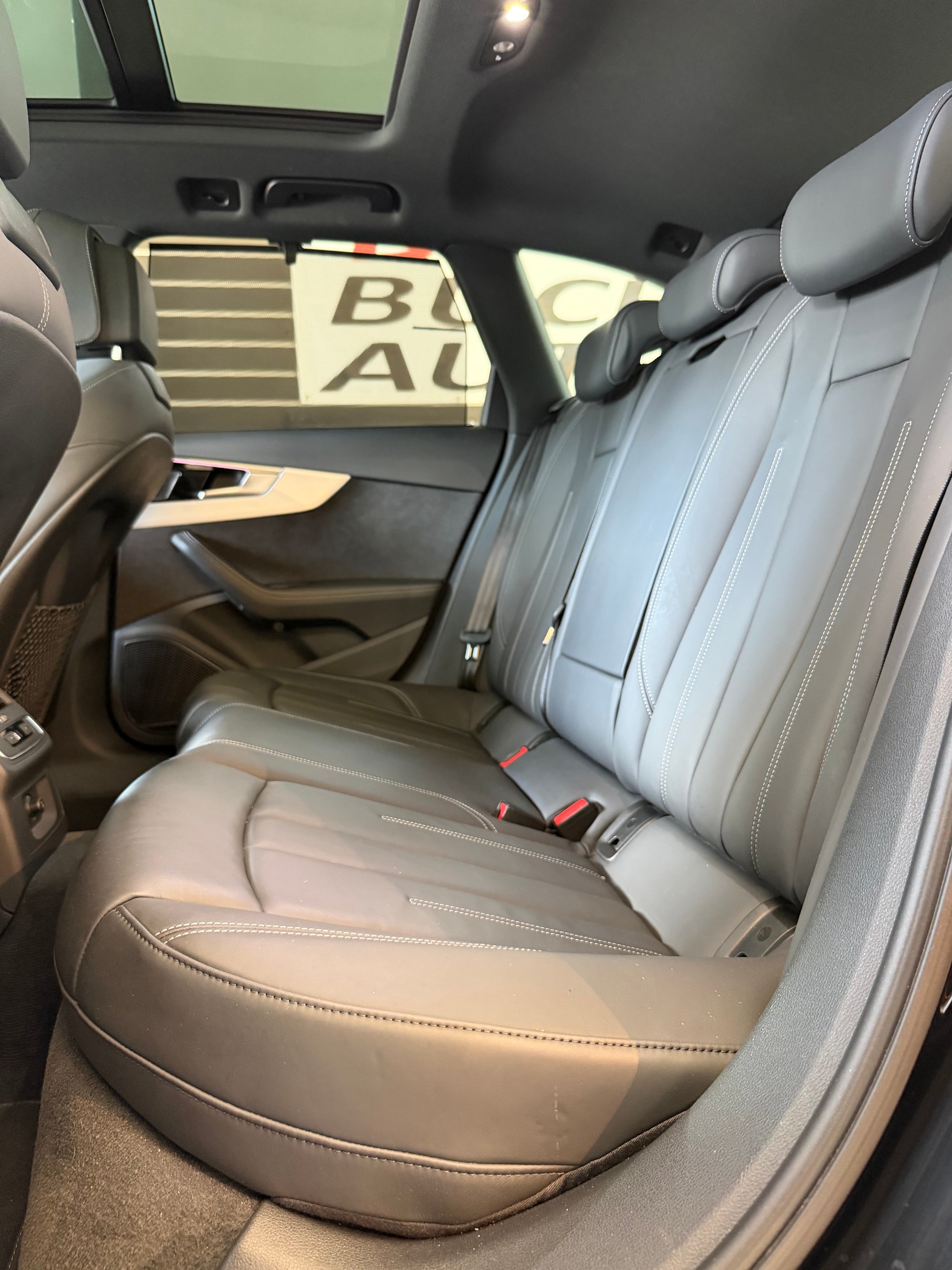 AUDI A4 Avant 2.0 Competition 40 TDI S Line Attraction quattro S-Tronic-image-9