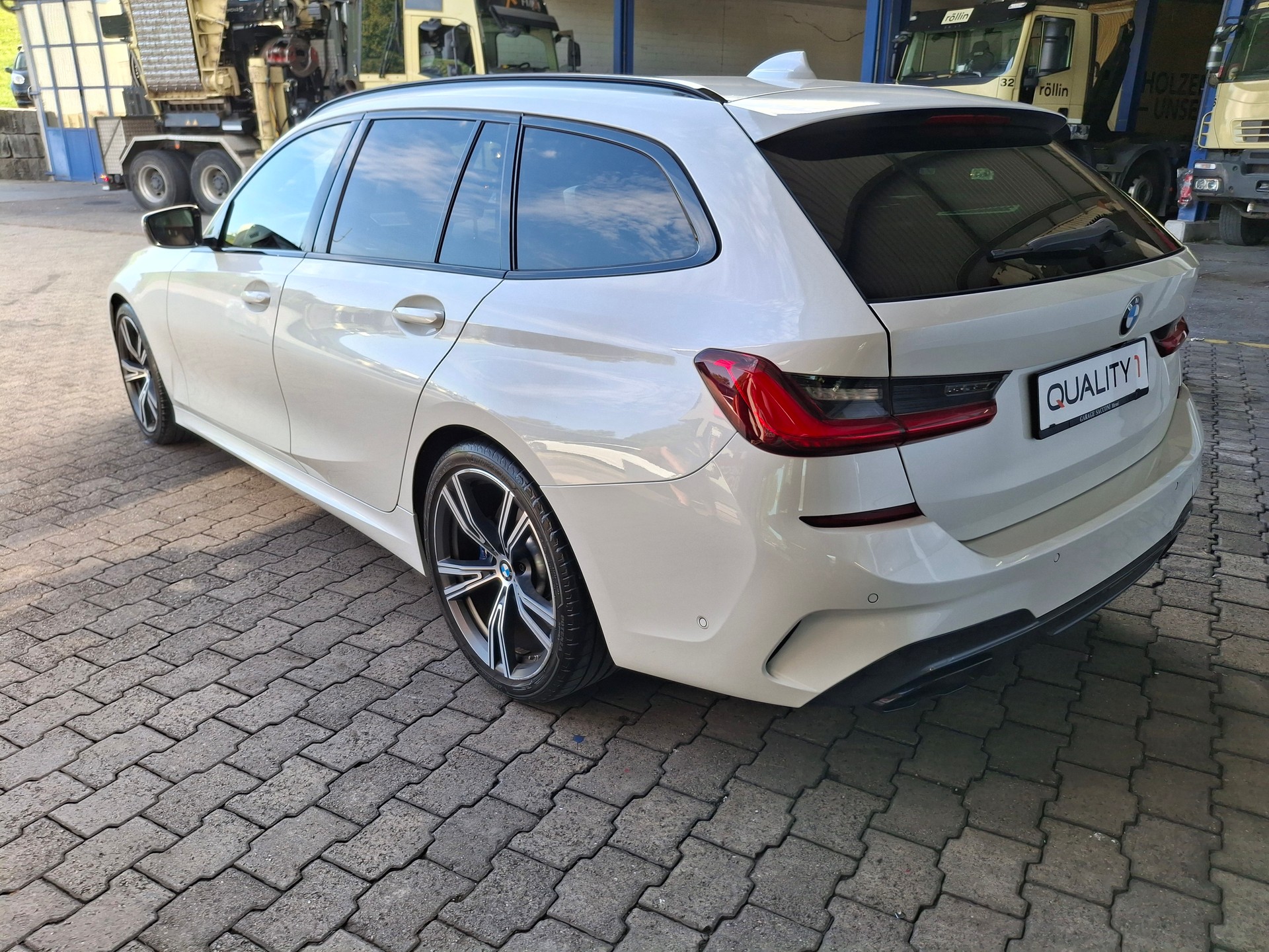 BMW M340d xDrive-image-3
