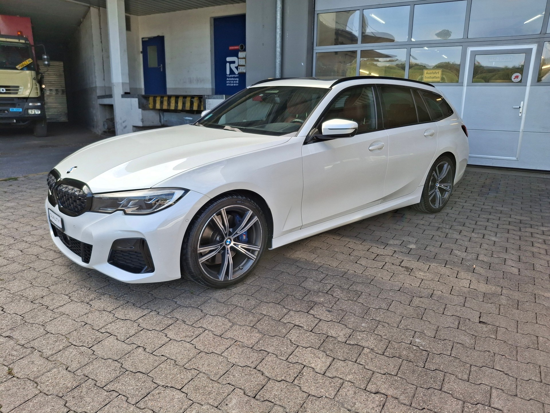 BMW M340d xDrive-image-2