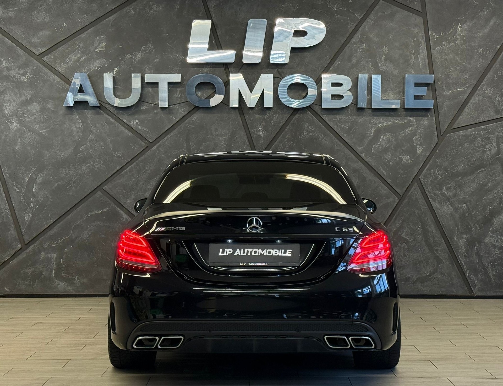 MERCEDES-BENZ C 63 AMG Speedshift-image-6