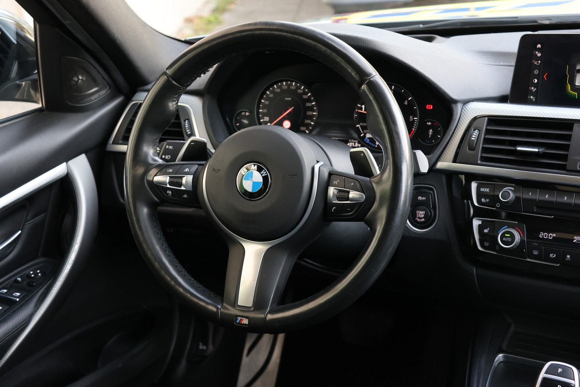 BMW 330d xDrive Touring Edition M Sport Steptronic (CH)-image-13