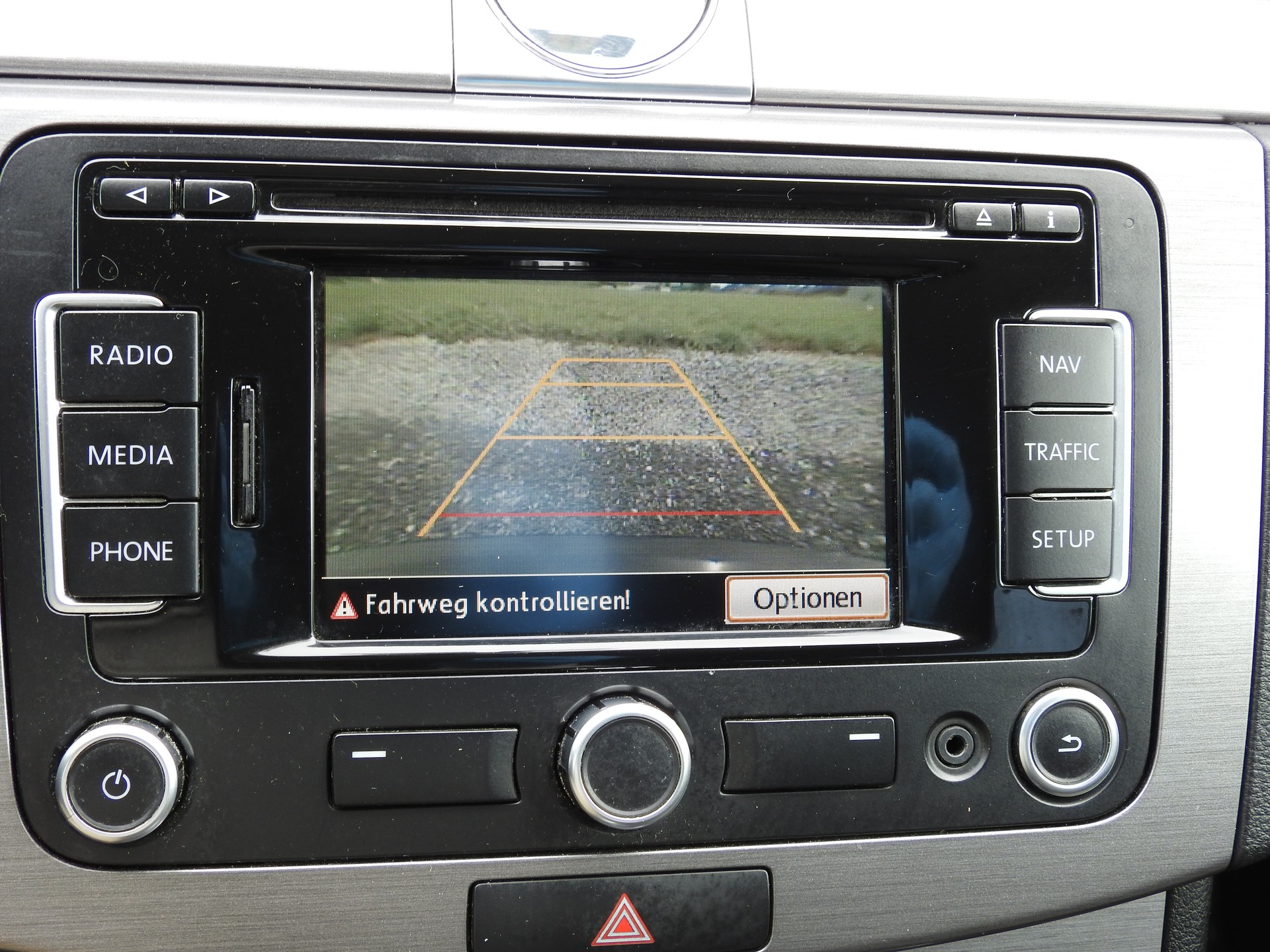 VW Passat Variant 2.0 TDI BMT Trendline-image-22