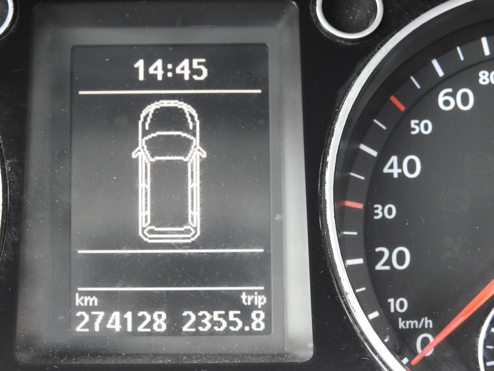 VW Passat Variant 2.0 TDI BMT Trendline-image-21